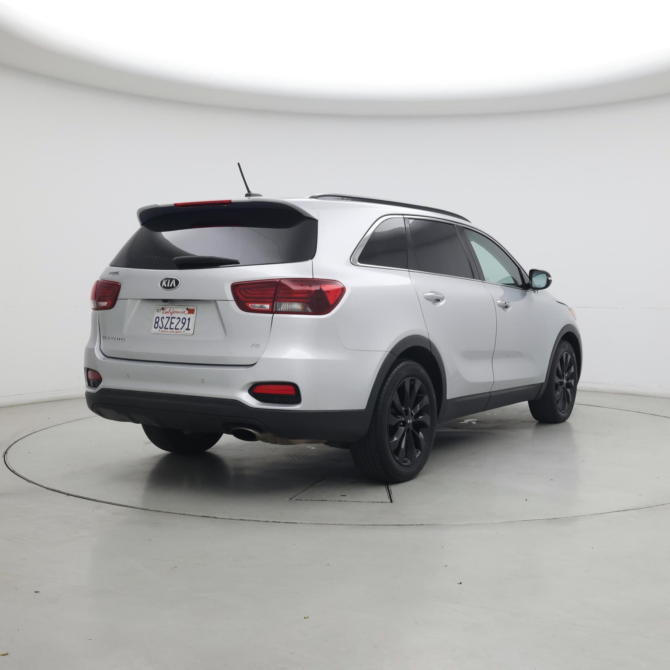 Thumbnail: 2020 Kia Sorento - 8