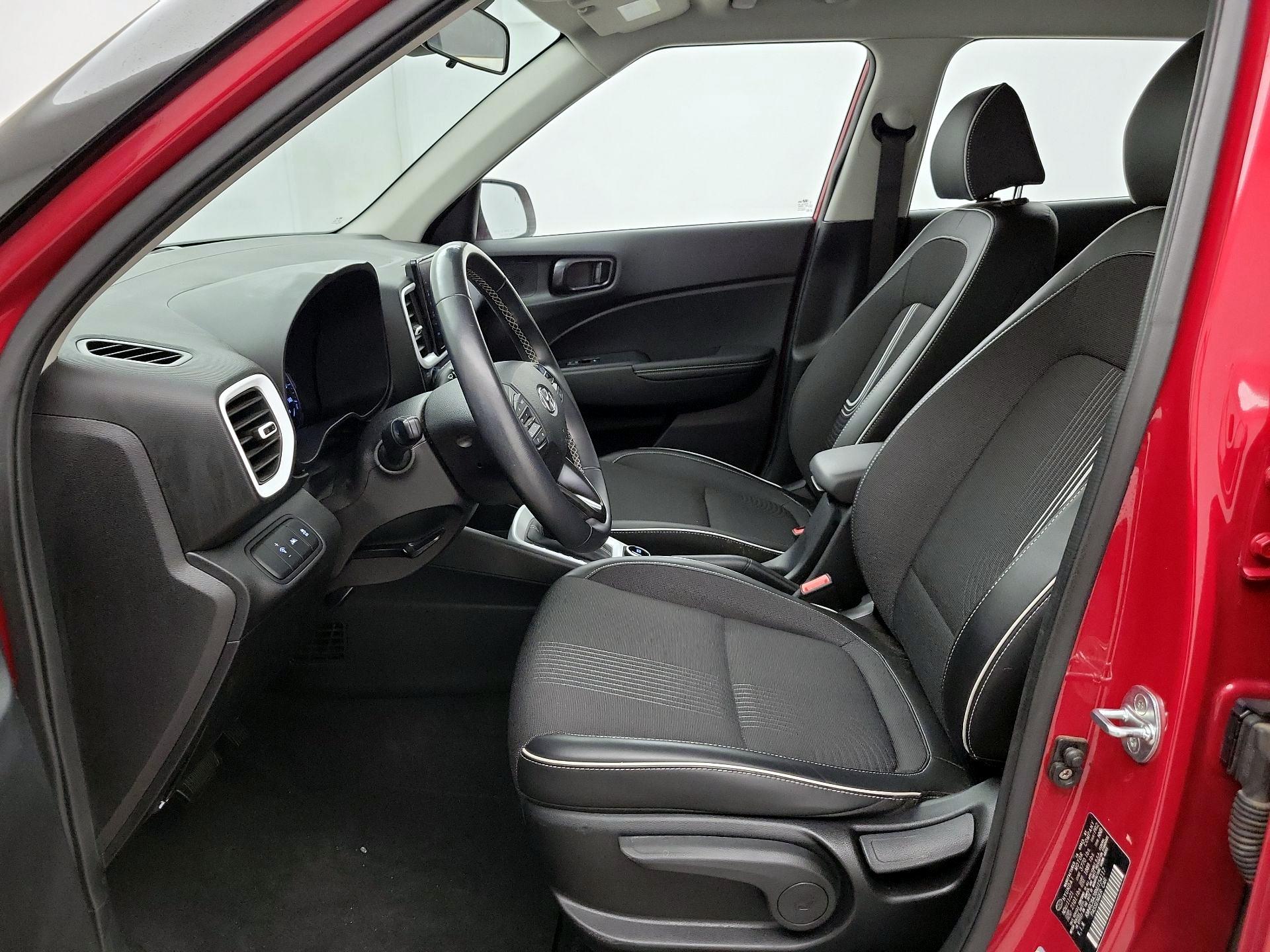 Thumbnail: 2022 Hyundai Venue - 11