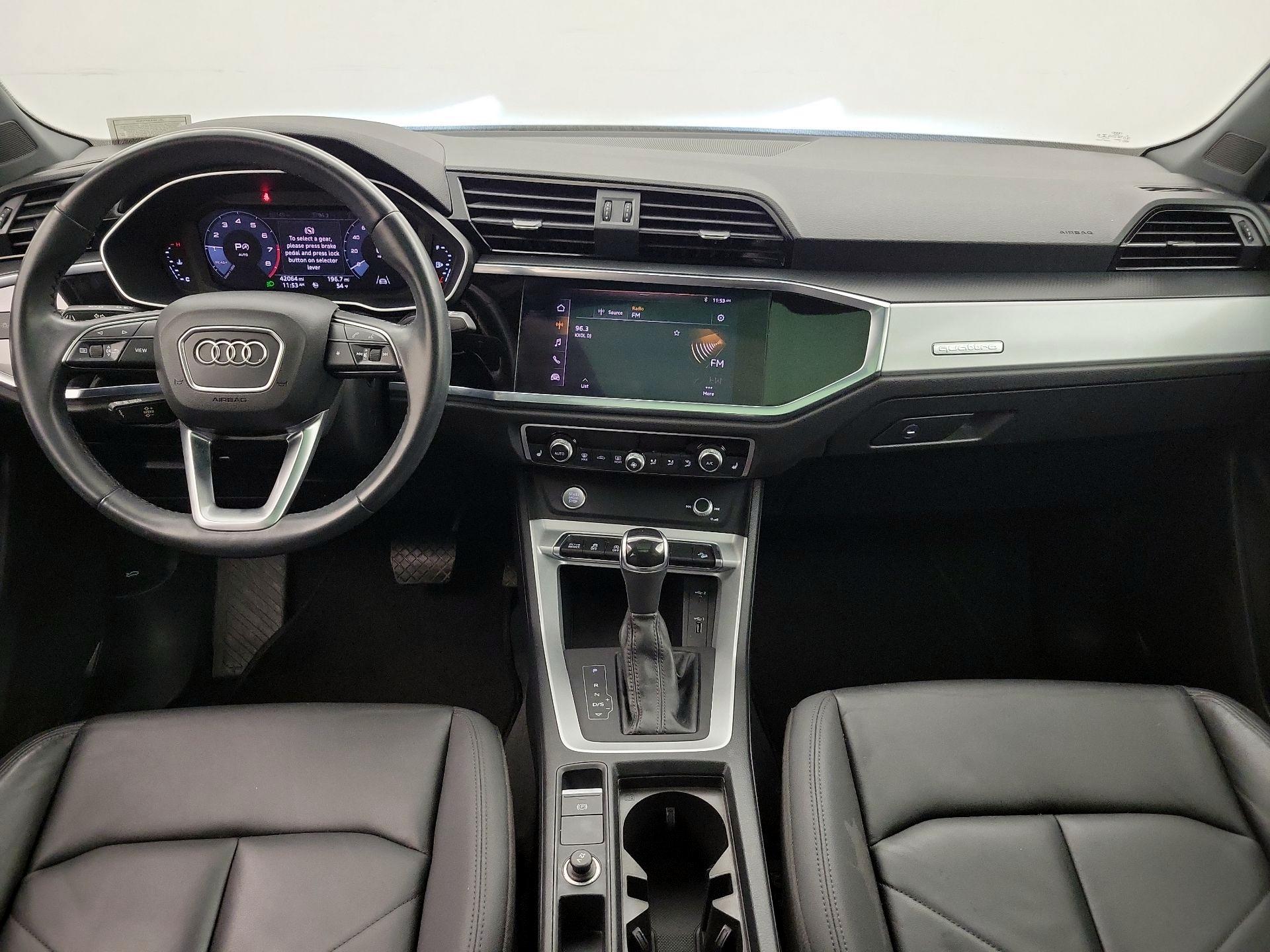 Thumbnail: 2020 Audi Q3 - 9