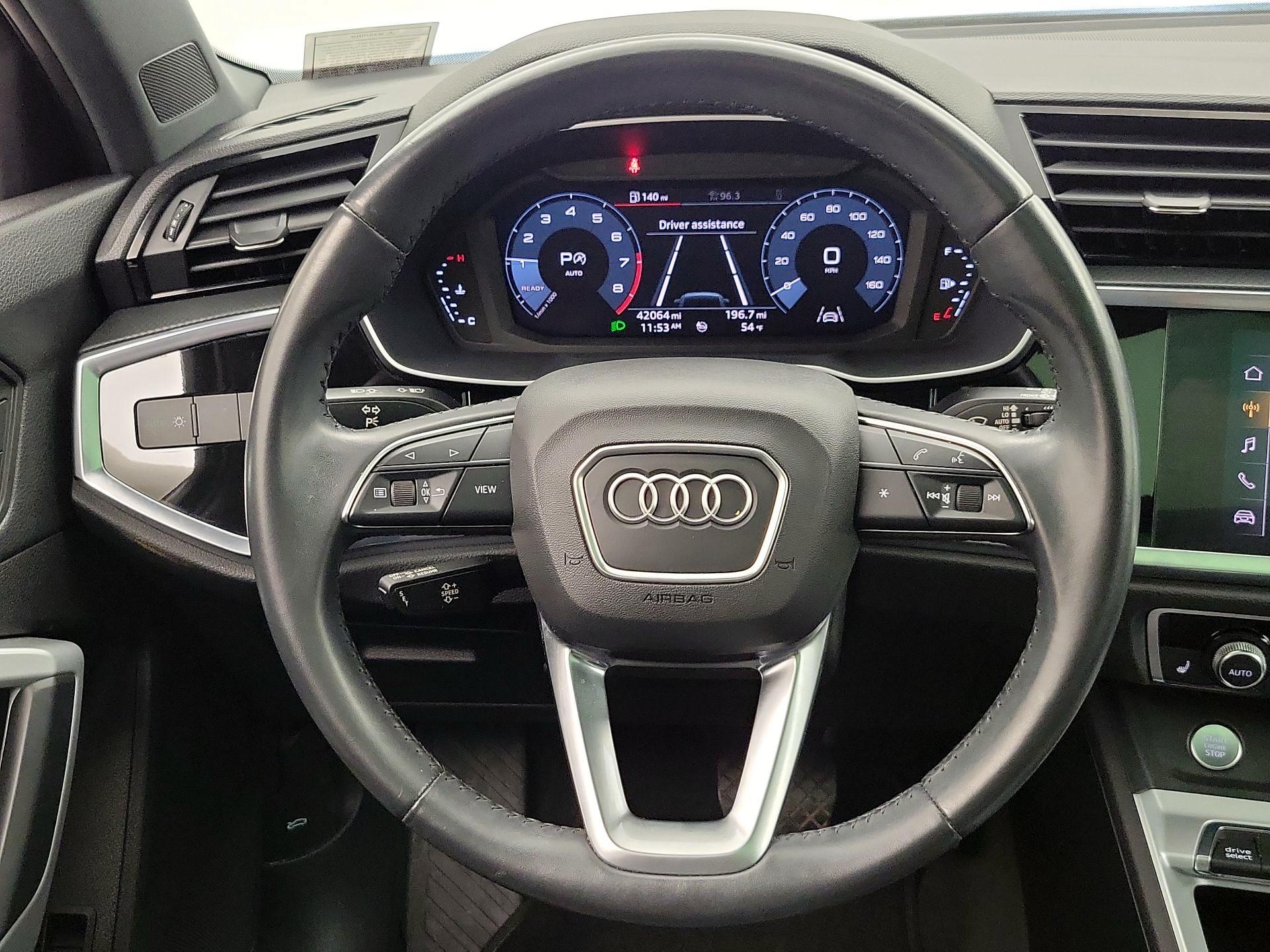 Thumbnail: 2020 Audi Q3 - 10