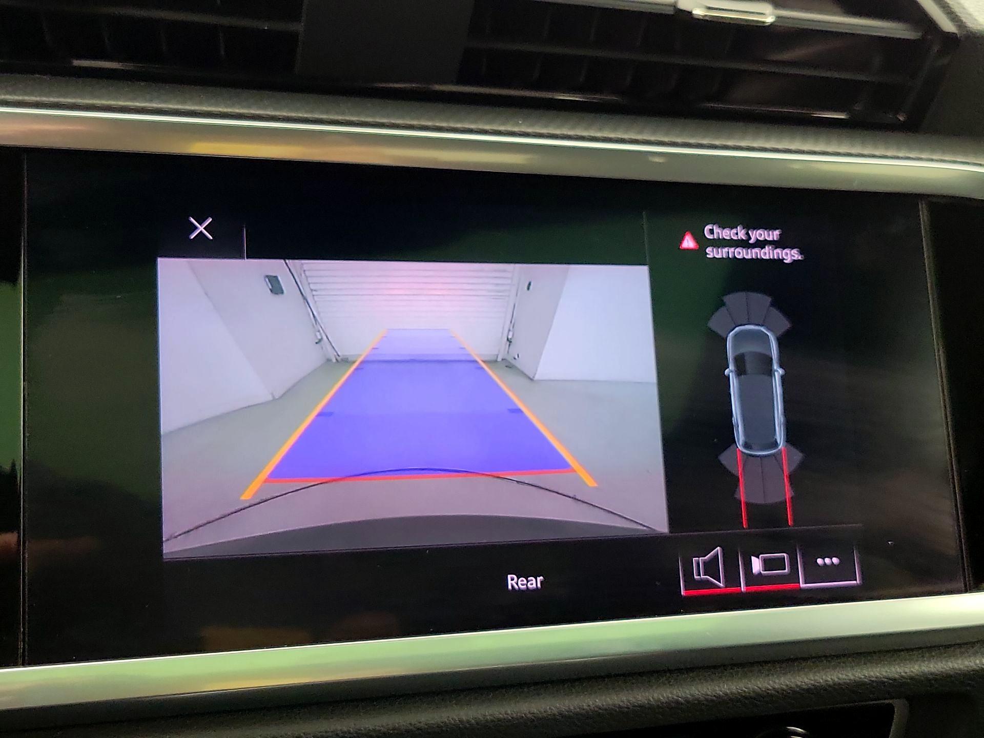 Thumbnail: 2020 Audi Q3 - 14