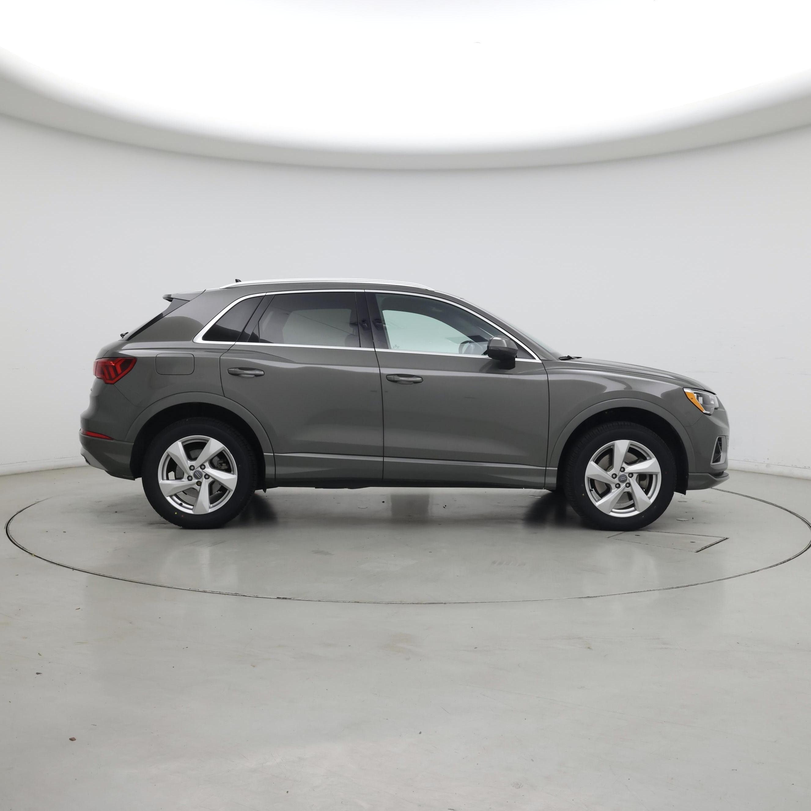 Thumbnail: 2020 Audi Q3 - 7