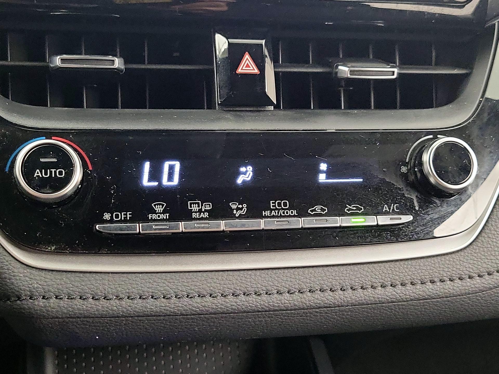 Thumbnail: 2021 Toyota Corolla - 16