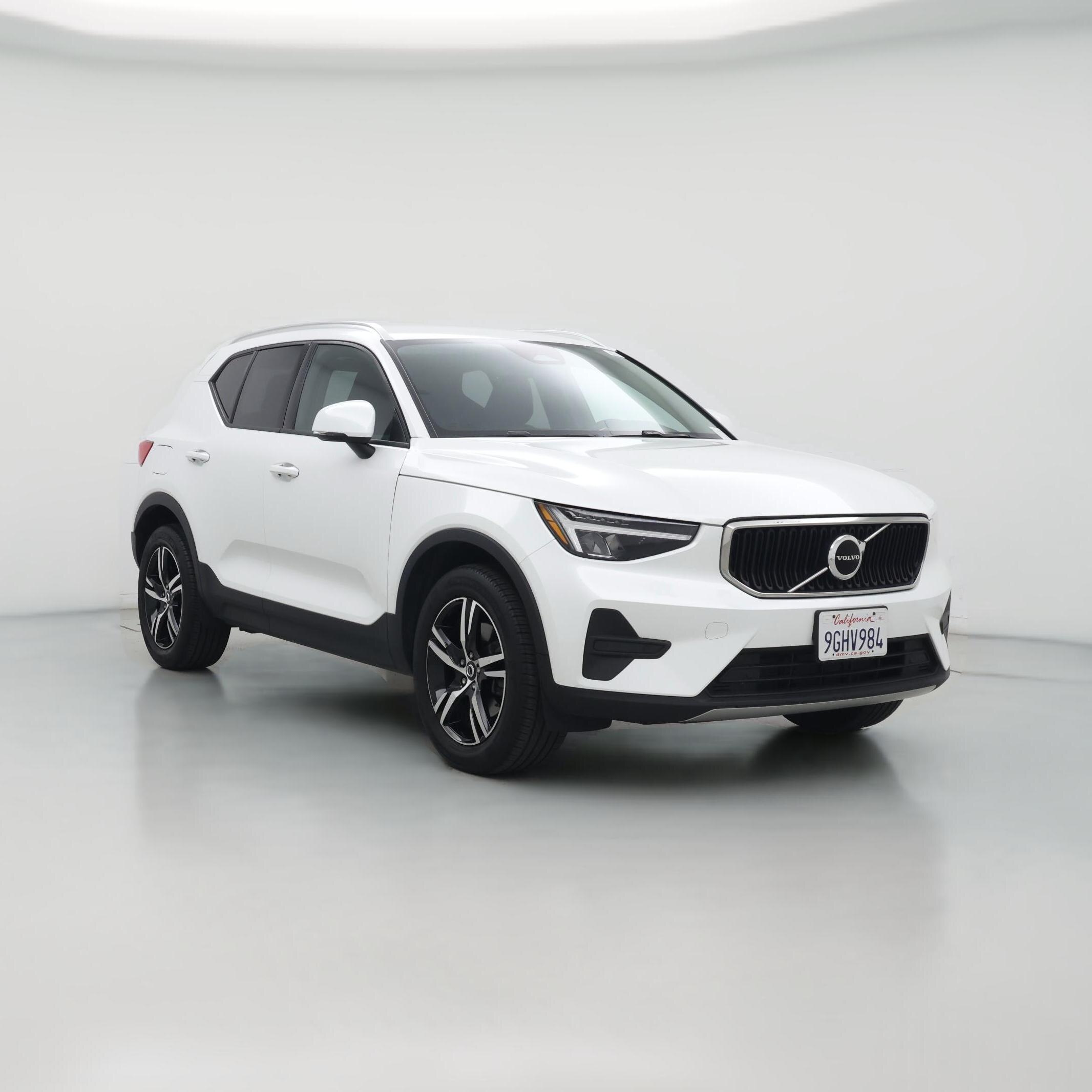 Thumbnail: 2023 Volvo XC40 - 1