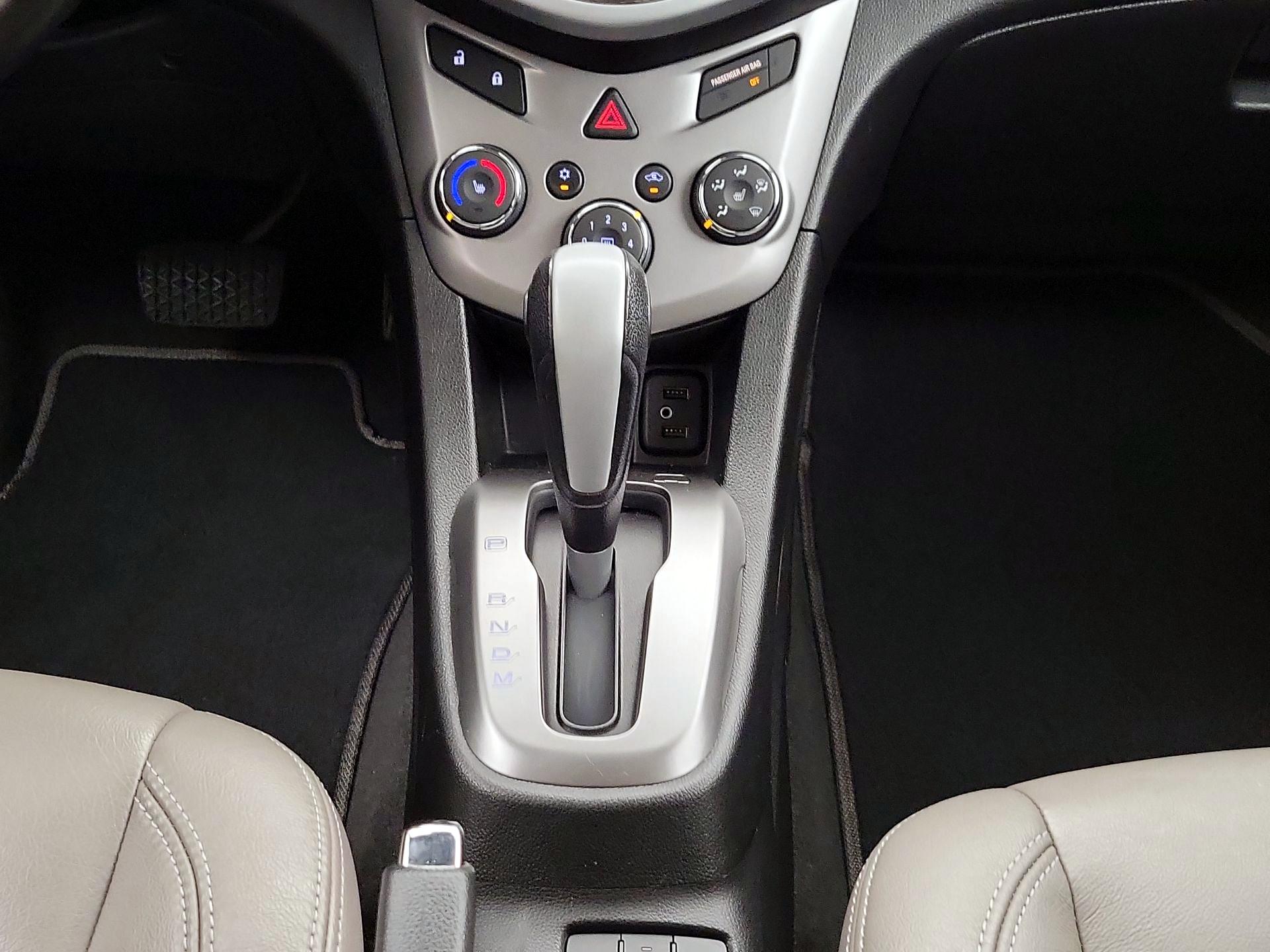 Thumbnail: 2017 Chevrolet Sonic - 17