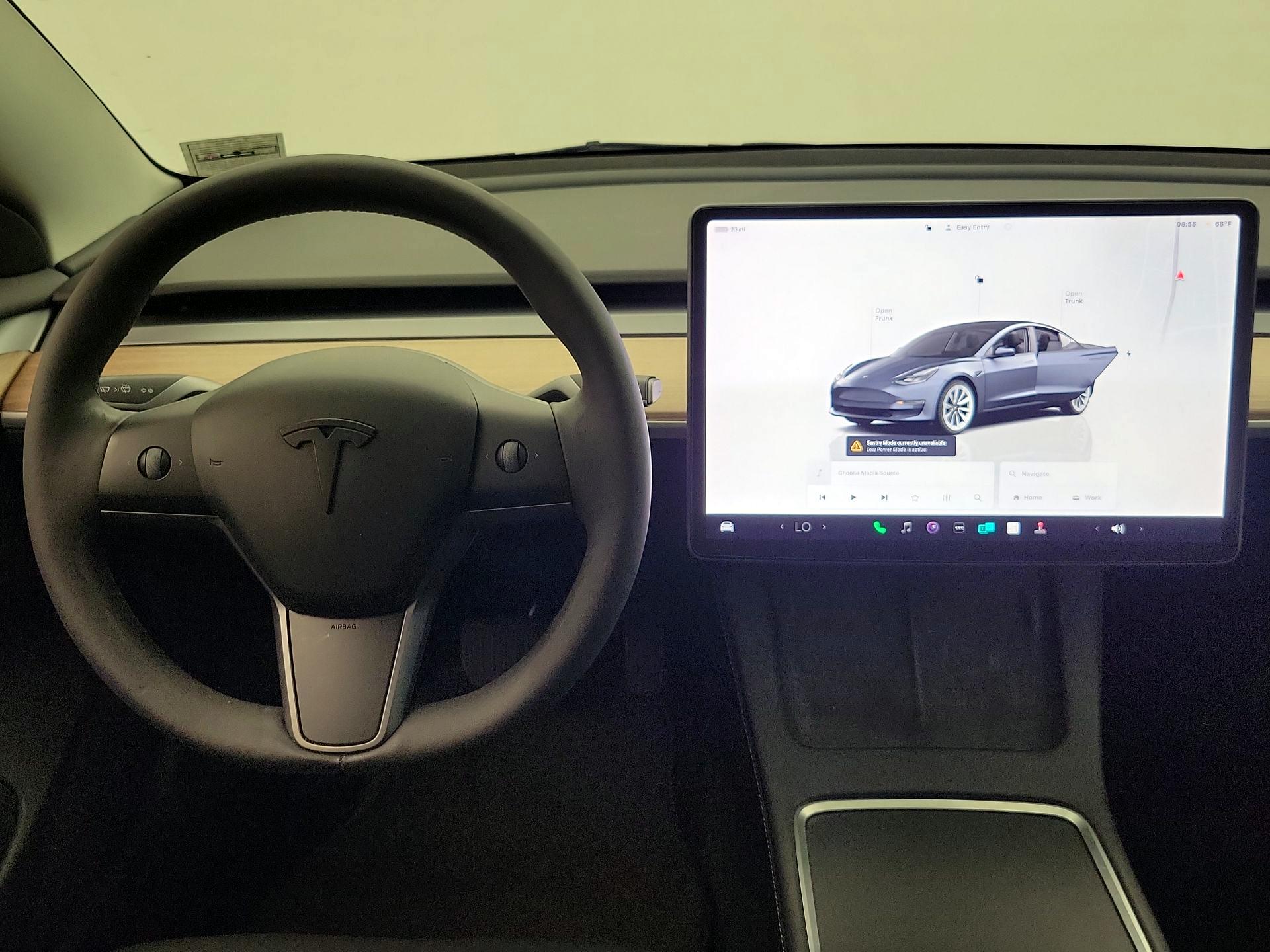 Thumbnail: 2023 Tesla Model 3 - 10