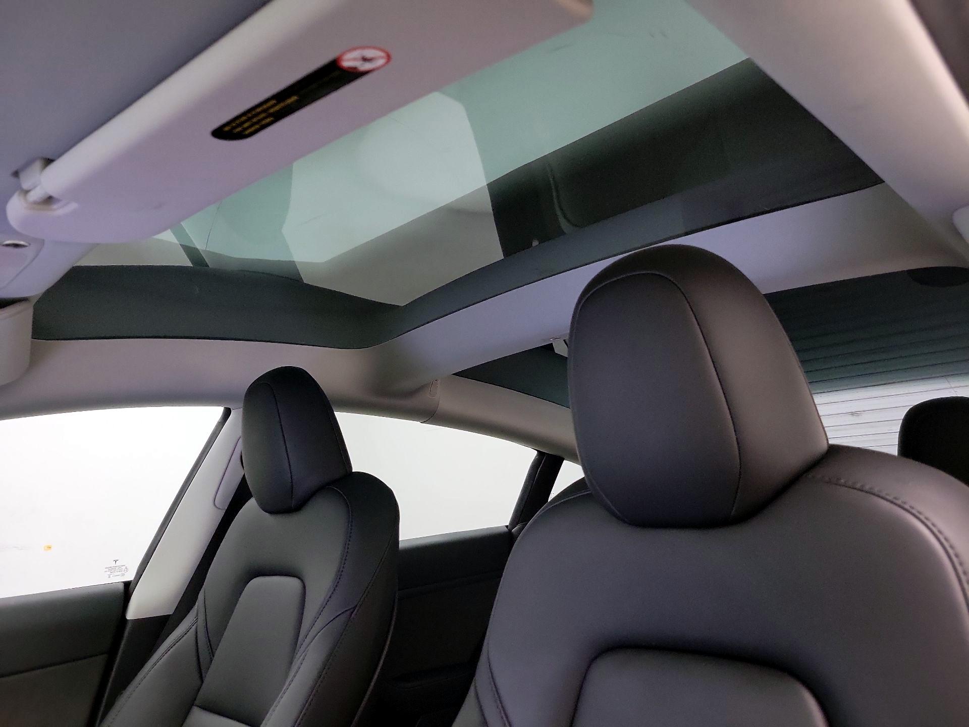 Thumbnail: 2023 Tesla Model 3 - 19