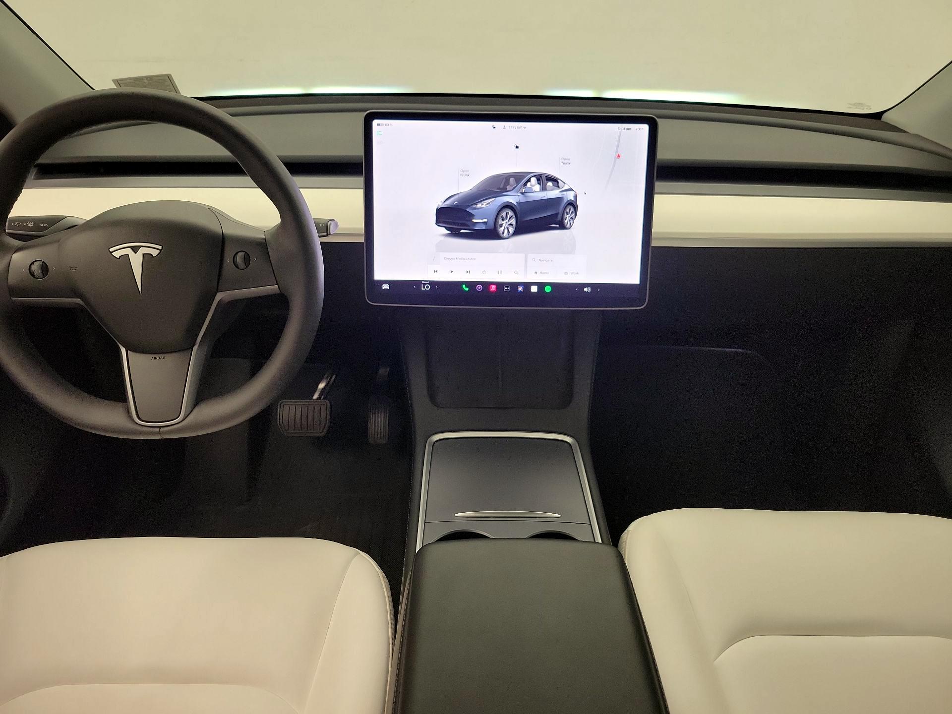 Thumbnail: 2024 Tesla Model Y - 9