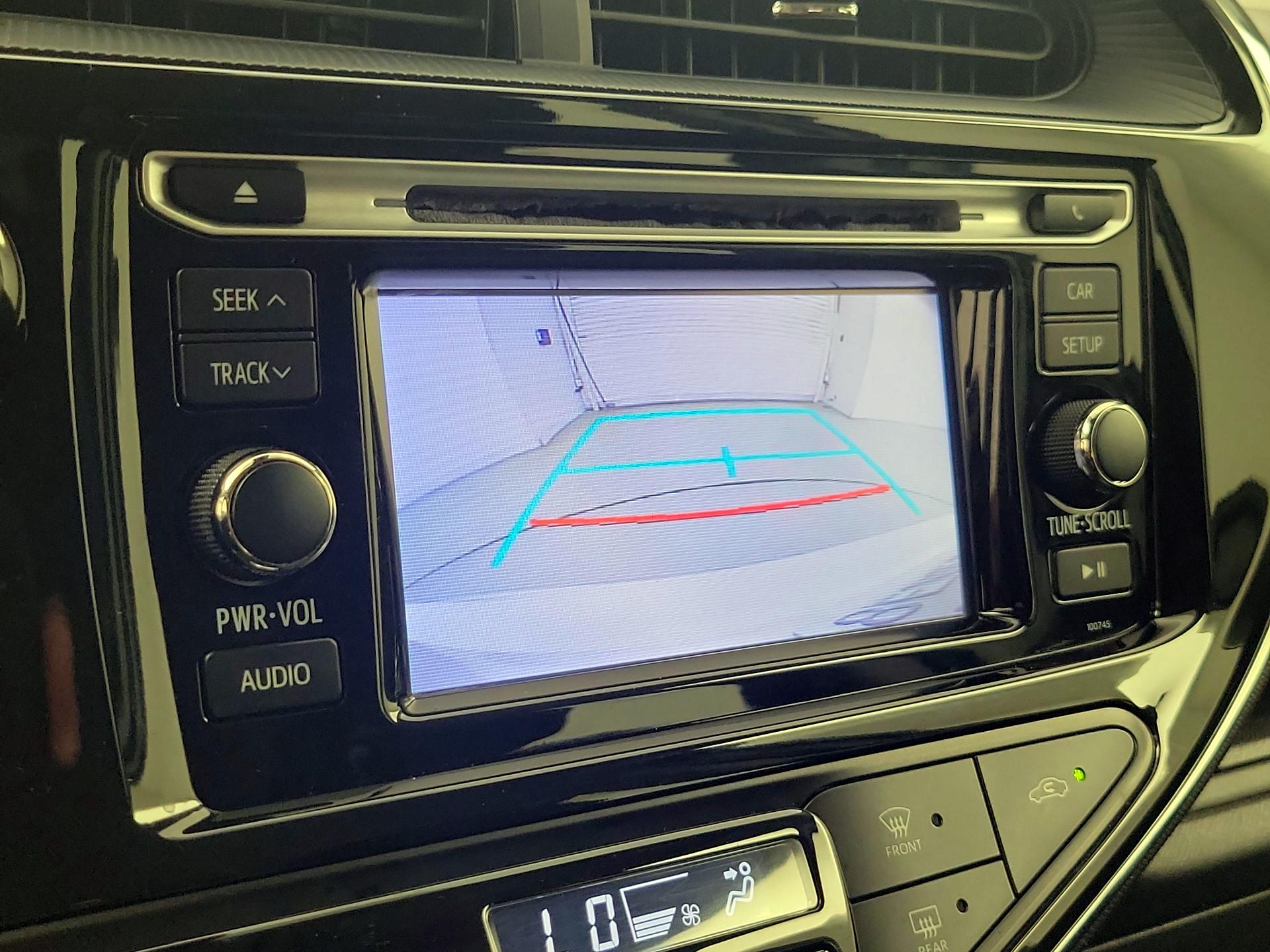 Thumbnail: 2018 Toyota Prius c - 14