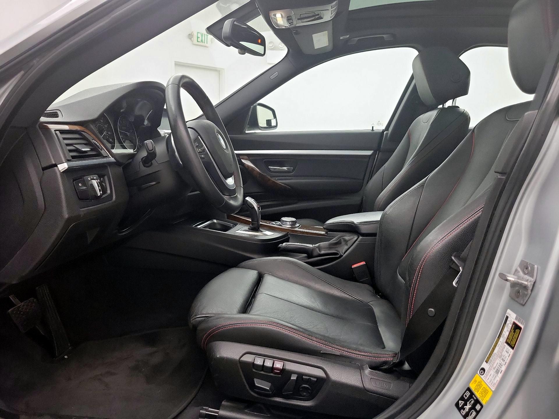 Thumbnail: 2015 BMW 3 Series - 11