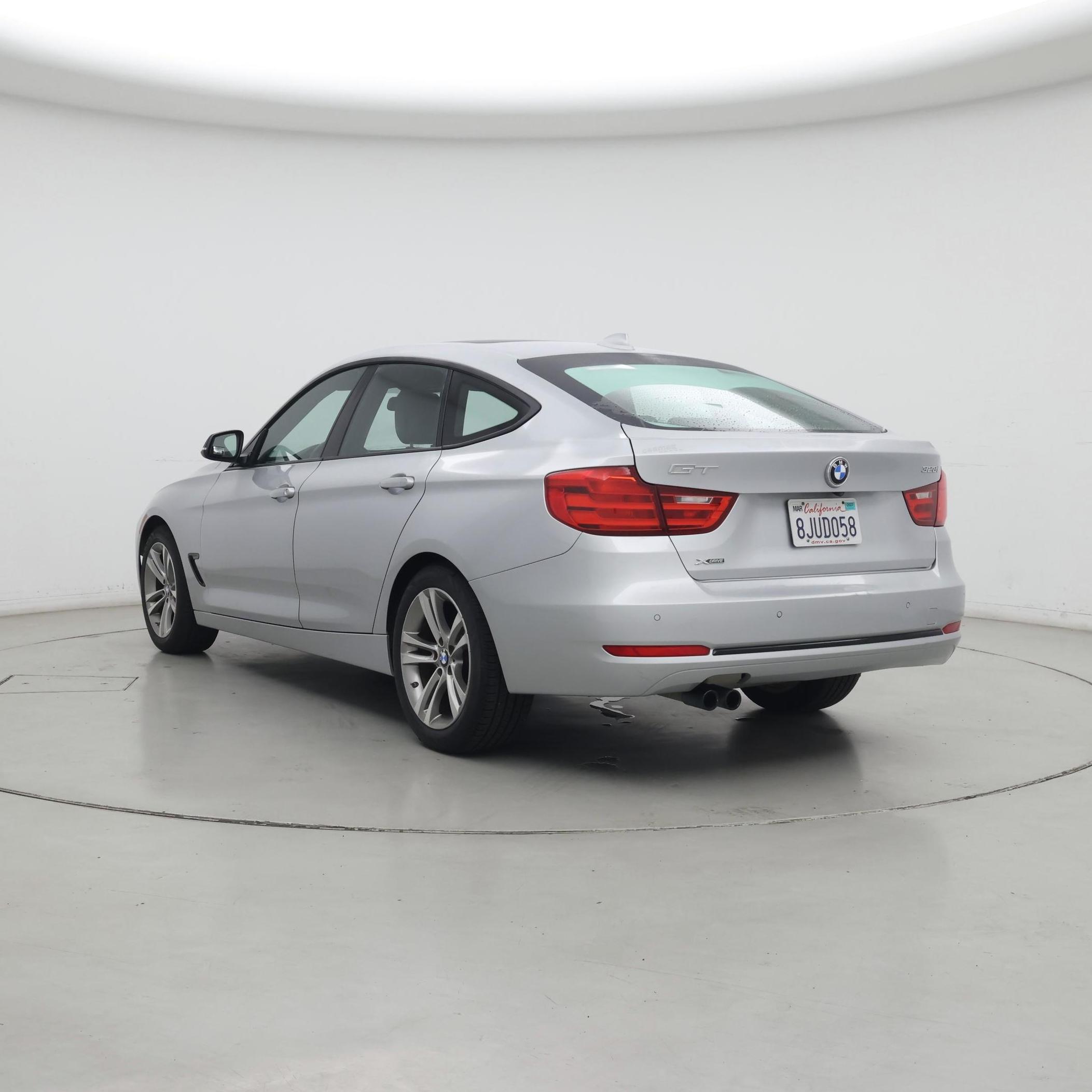 Thumbnail: 2015 BMW 3 Series - 2