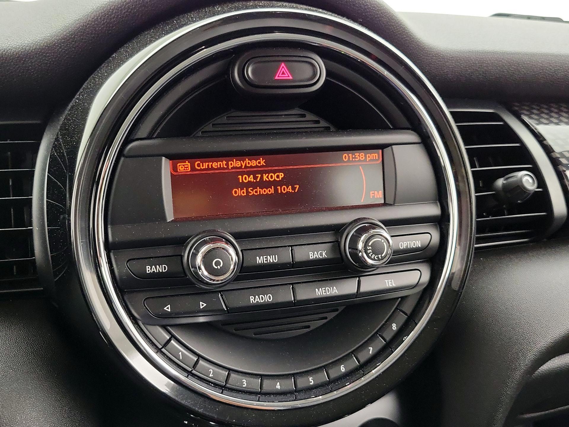 Thumbnail: 2015 MINI Cooper Hardtop - 14