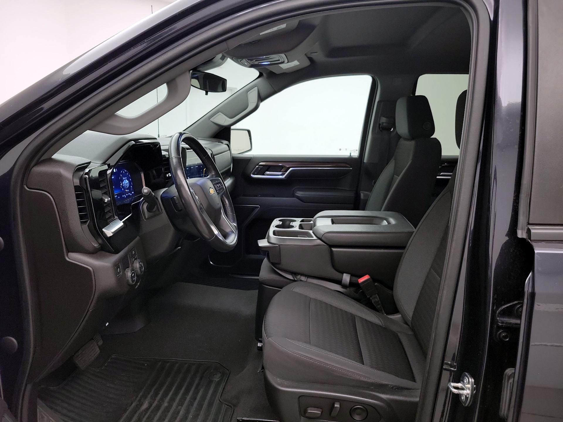 Thumbnail: 2022 Chevrolet Silverado 1500 - 11