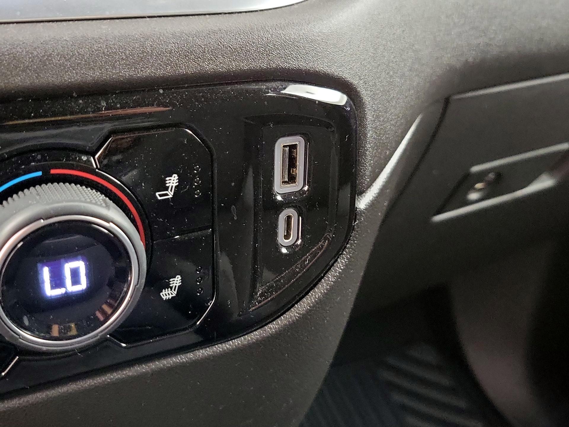 Thumbnail: 2022 Chevrolet Silverado 1500 - 18