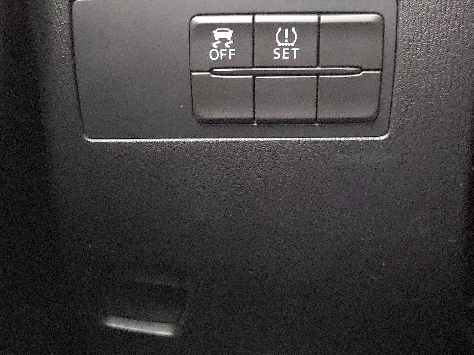 Thumbnail: 2020 Toyota Yaris - 13