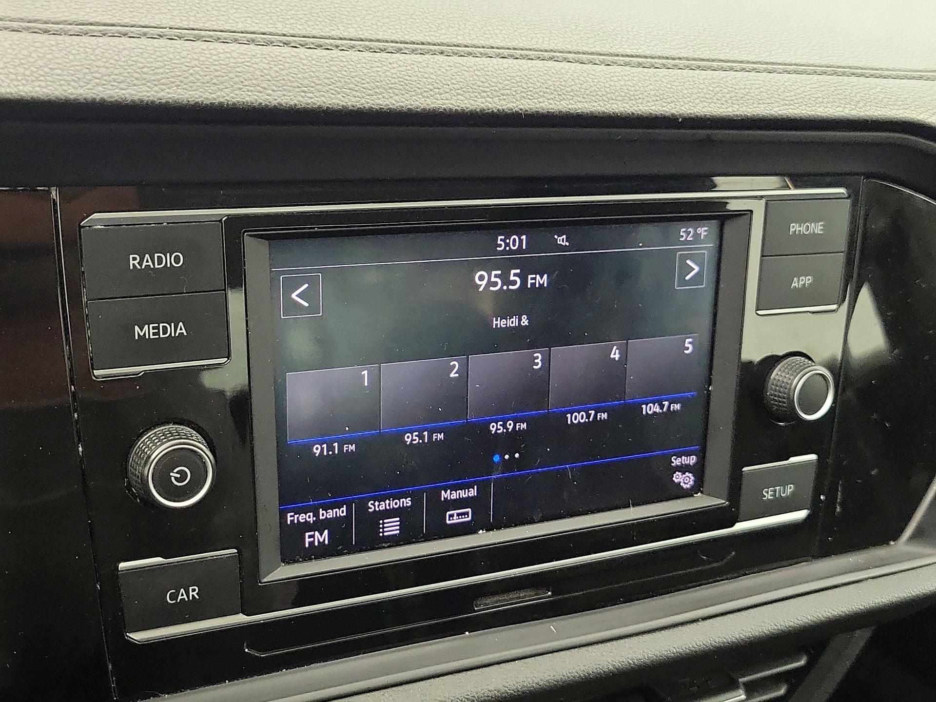 Thumbnail: 2019 Volkswagen Jetta - 15