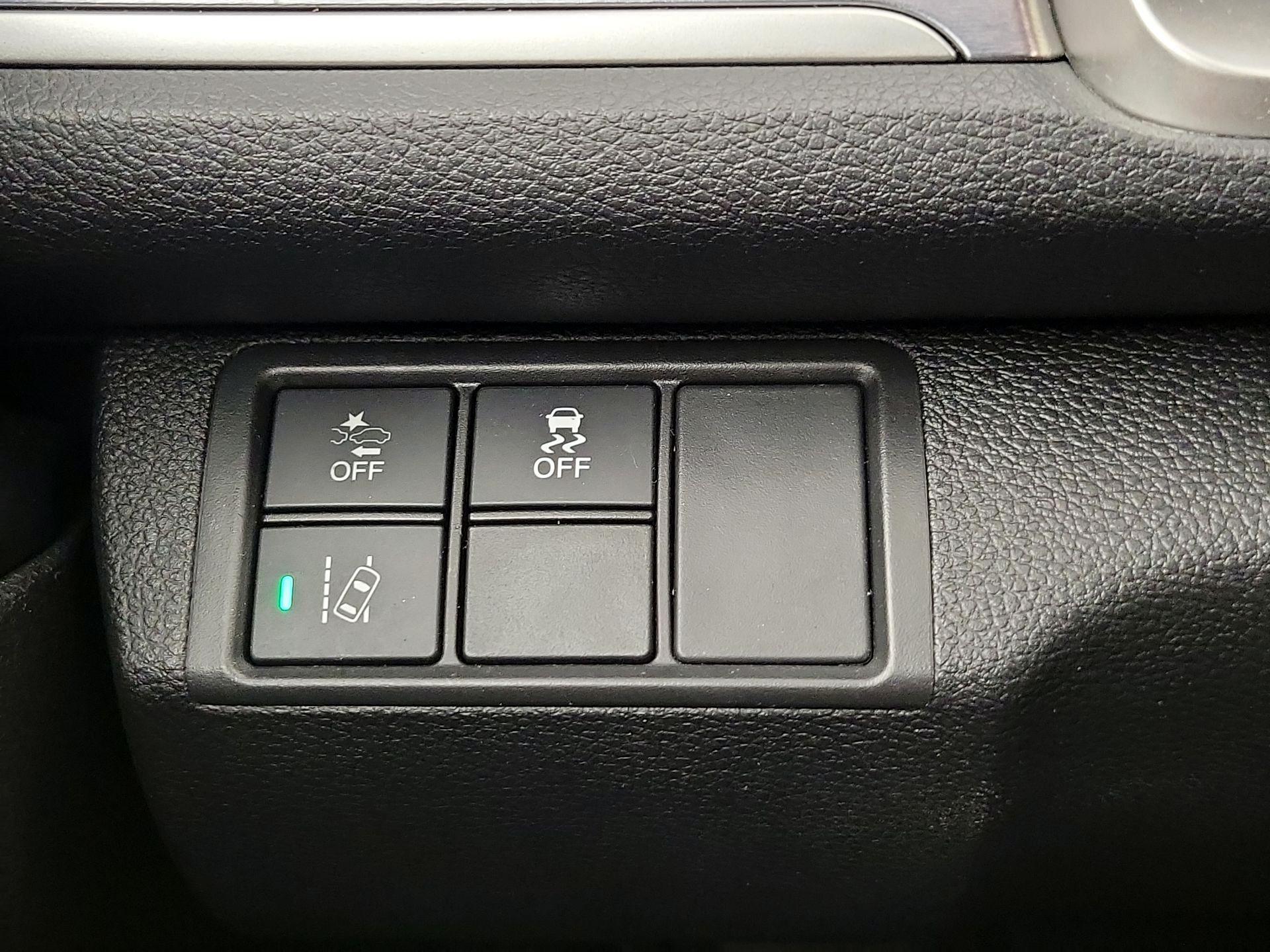 Thumbnail: 2016 Honda Civic - 13