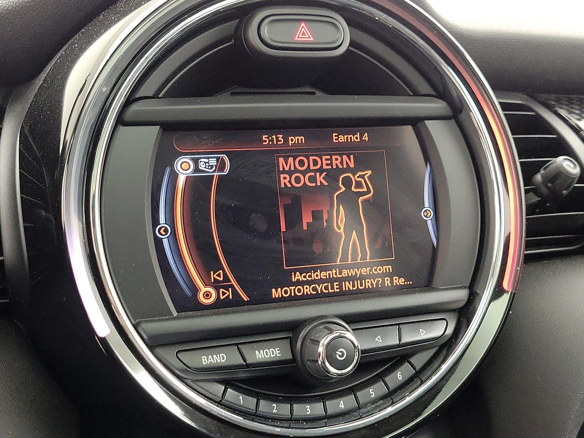 Thumbnail: 2015 MINI Cooper Hardtop - 14