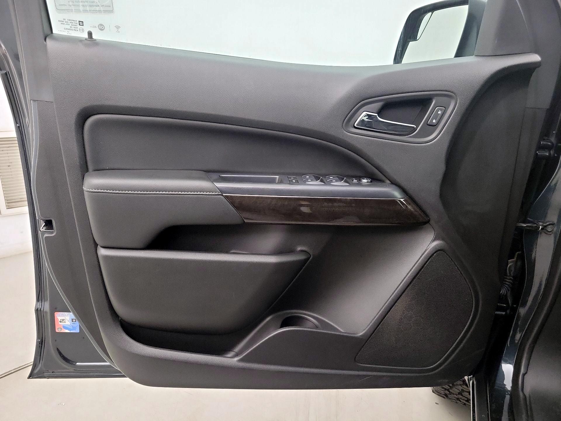 Thumbnail: 2018 GMC Canyon - 12