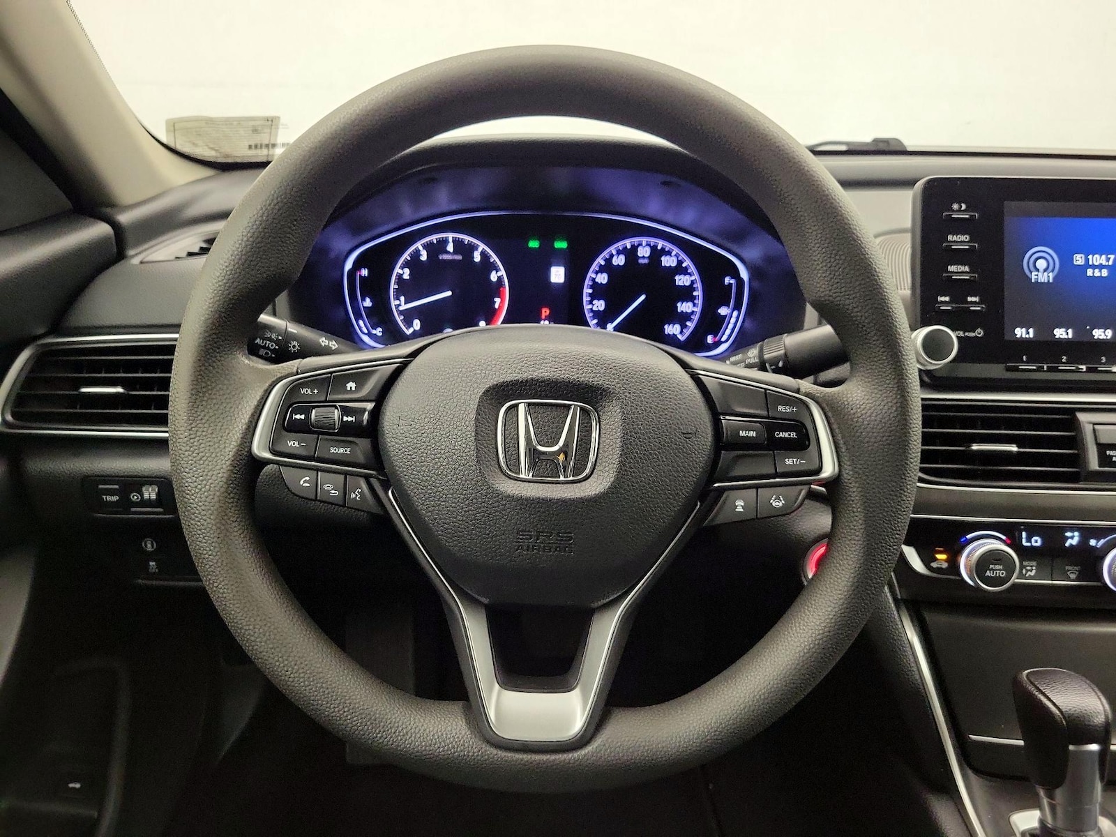 2019 Honda Accord LX - Photo 11