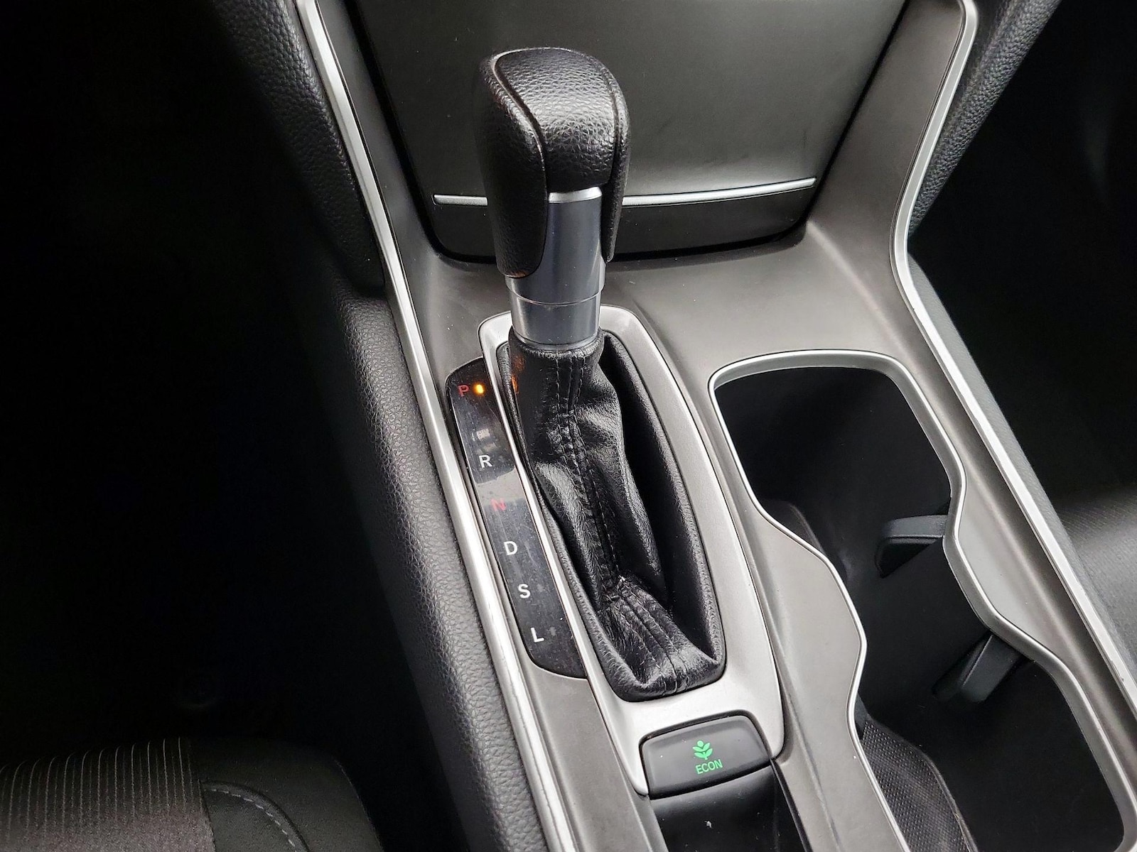 2019 Honda Accord LX - Photo 18