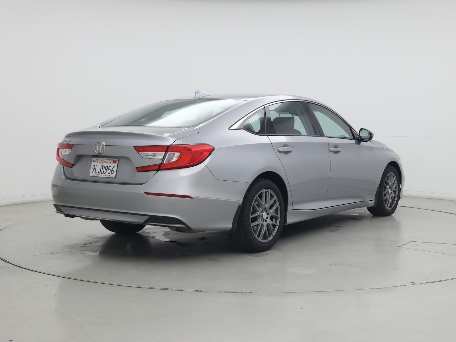 2019 Honda Accord LX - Photo 9