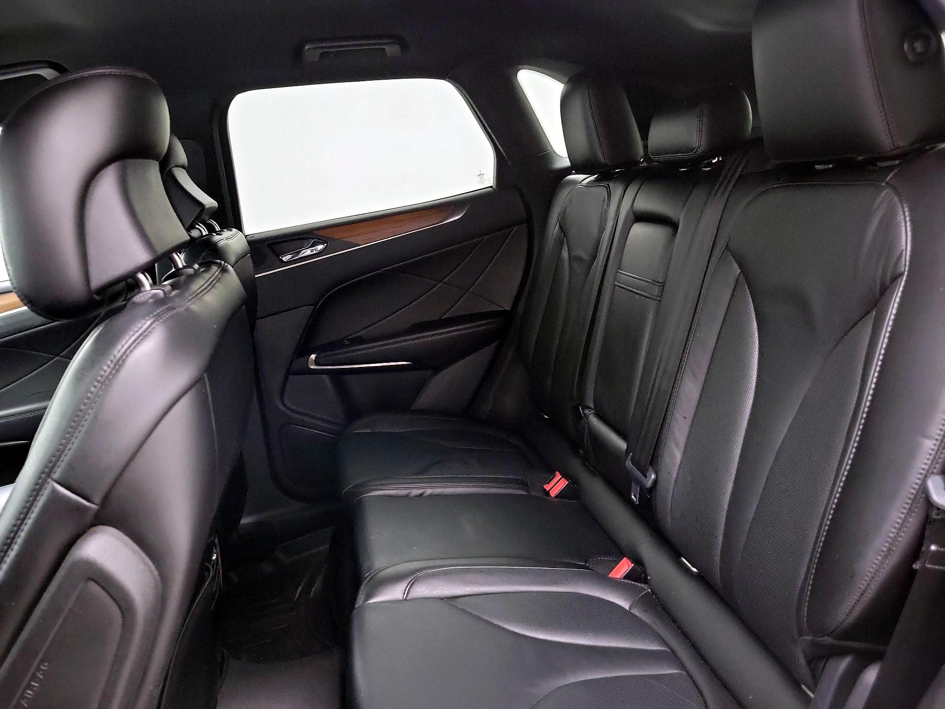 Thumbnail: 2017 Lincoln MKC - 20