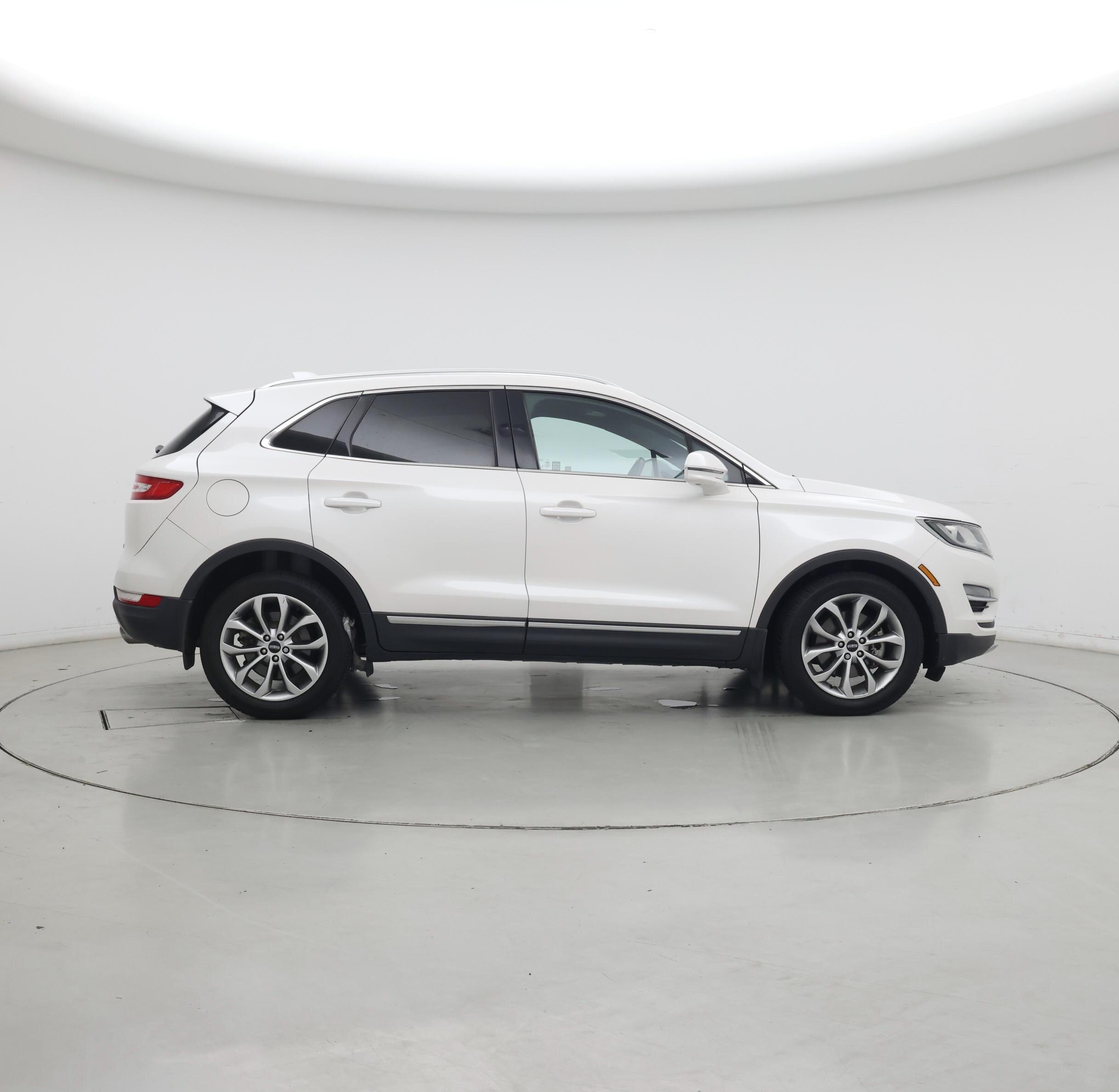 Thumbnail: 2017 Lincoln MKC - 7