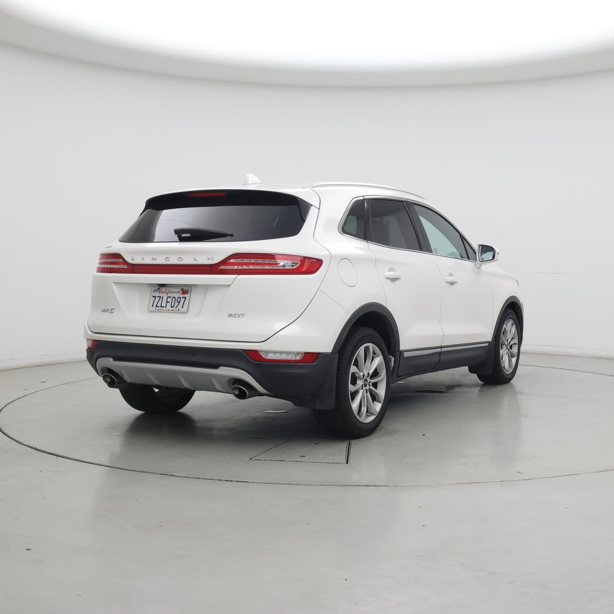 Thumbnail: 2017 Lincoln MKC - 8