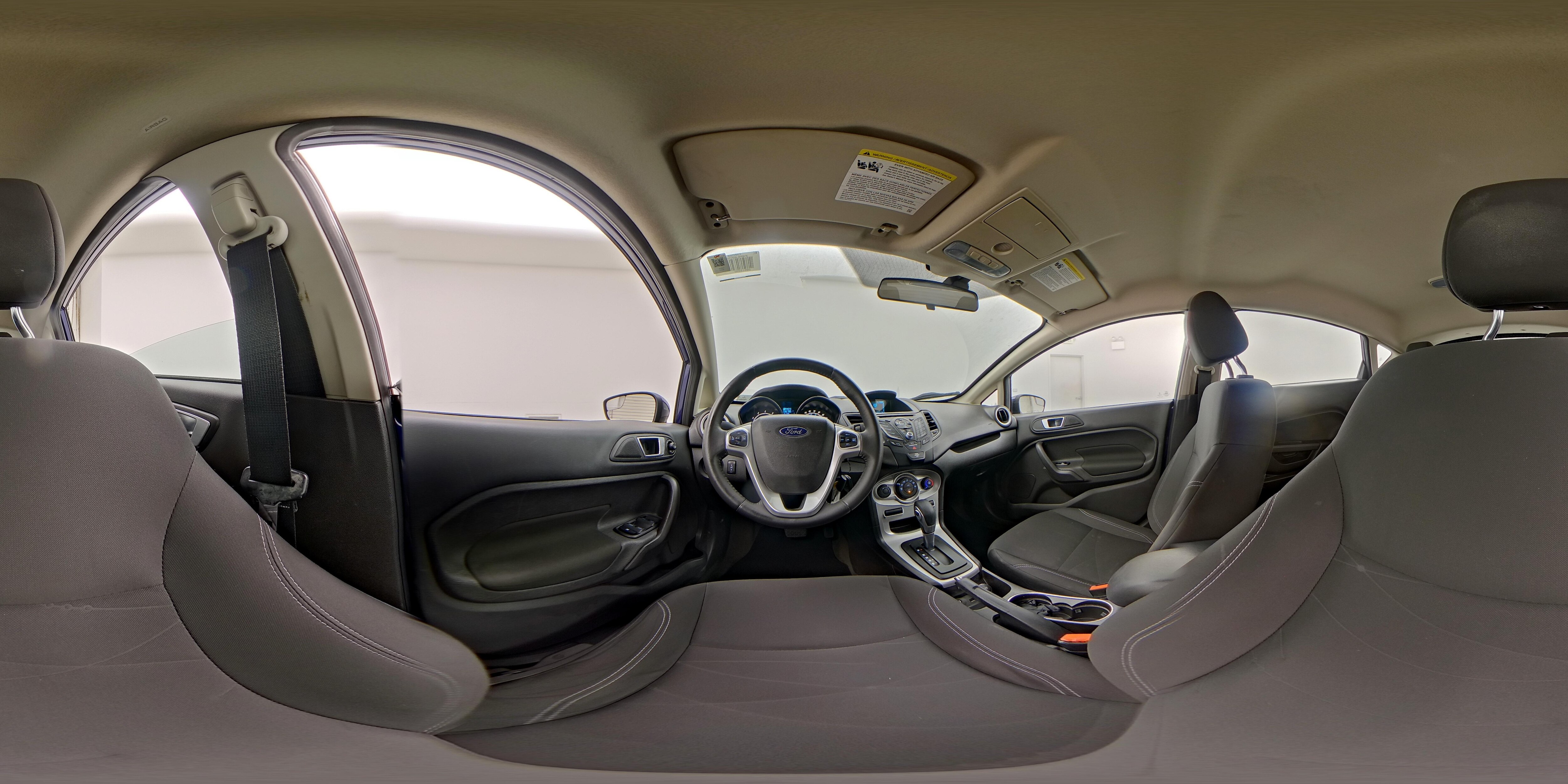 2016 Ford Fiesta SE - Photo 25