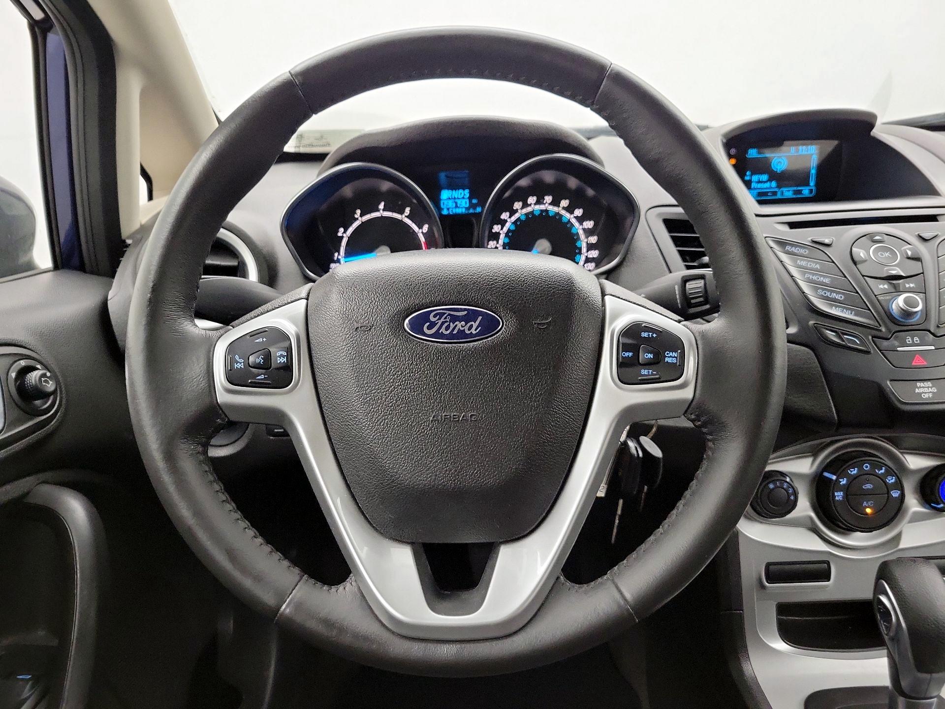 Thumbnail: 2016 Ford Fiesta - 10