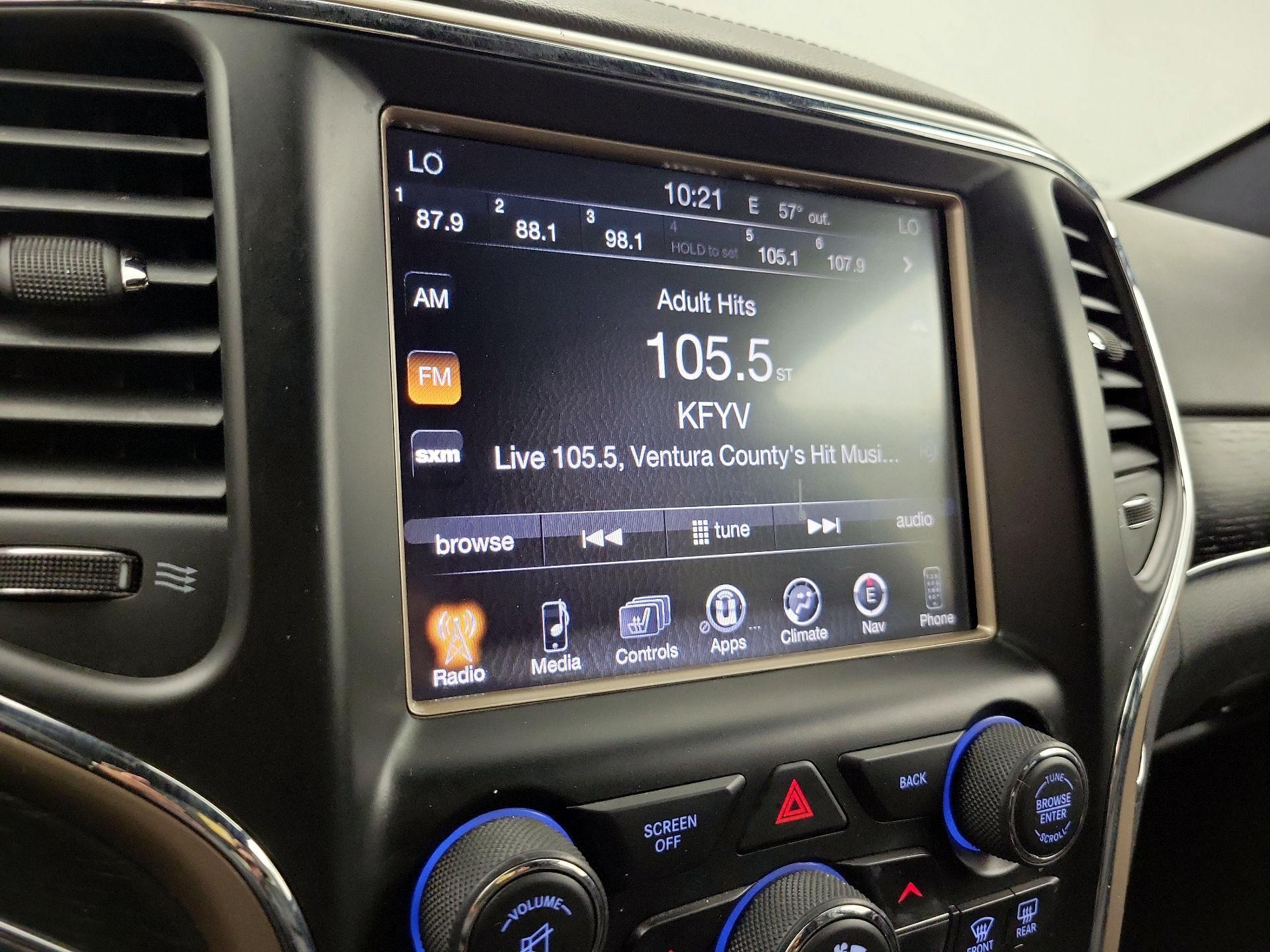 Thumbnail: 2015 Jeep Grand Cherokee - 16