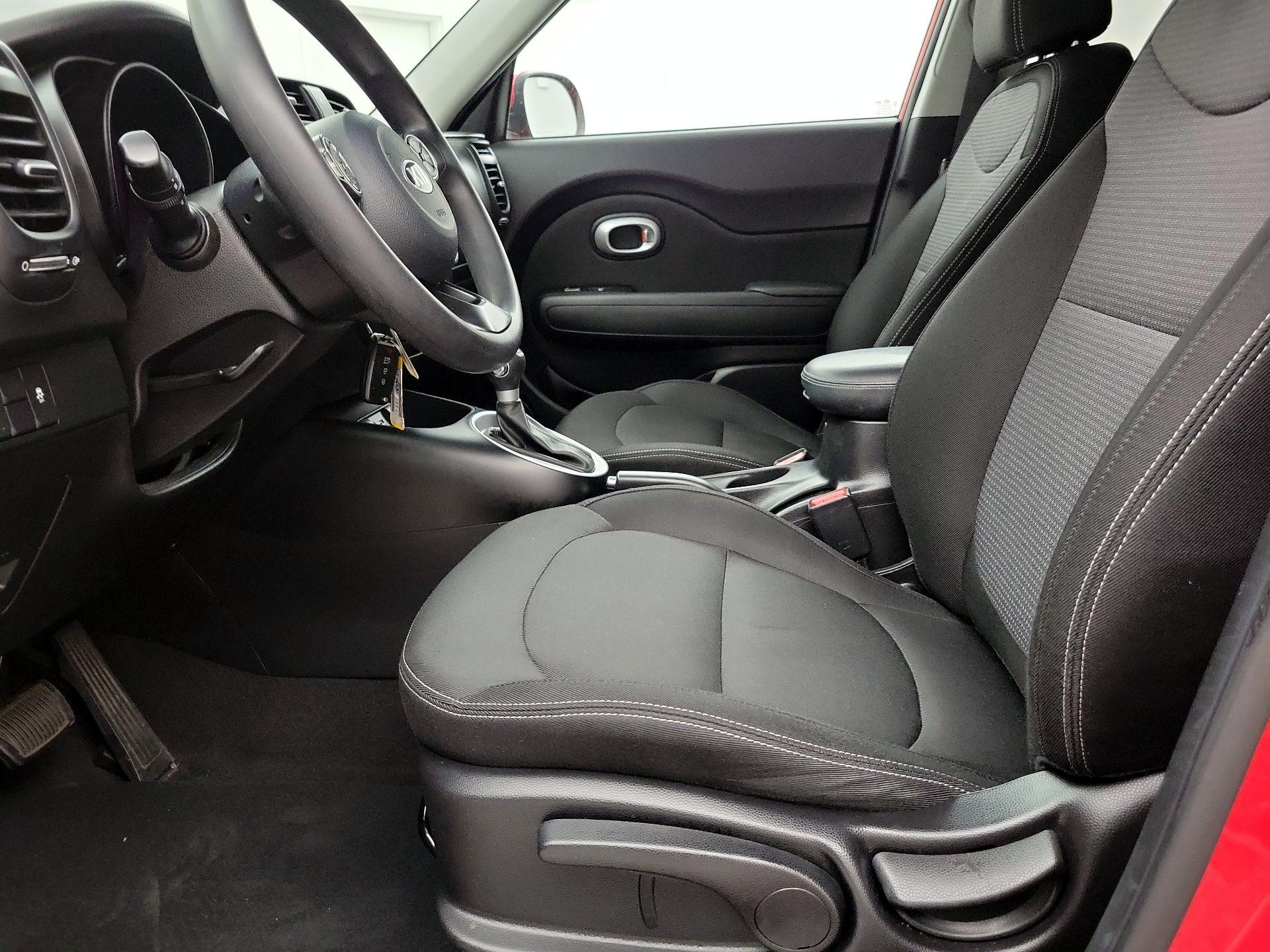 Thumbnail: 2017 Kia Soul - 11