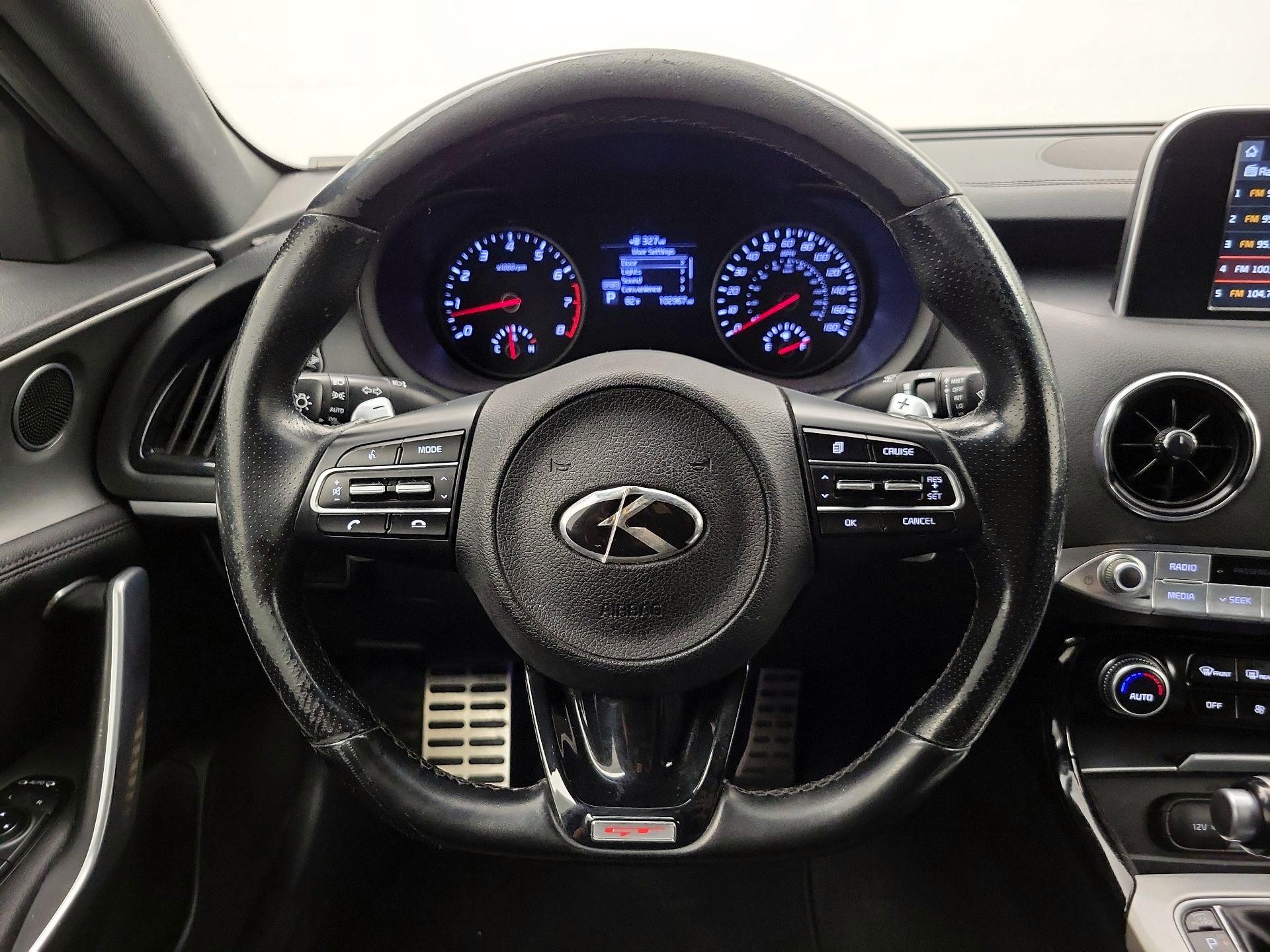 Thumbnail: 2018 Kia Stinger - 10