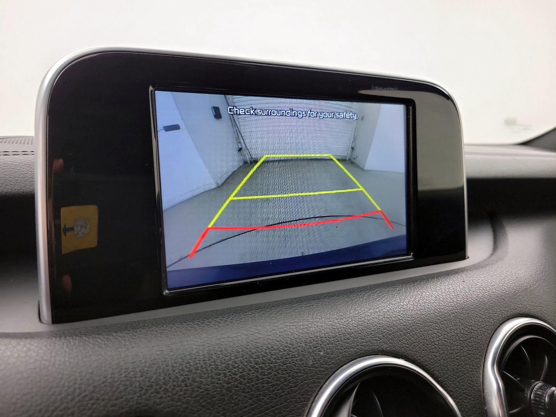 Thumbnail: 2018 Kia Stinger - 14