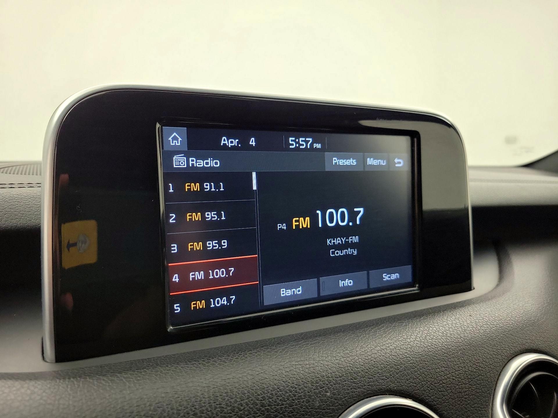 Thumbnail: 2018 Kia Stinger - 15