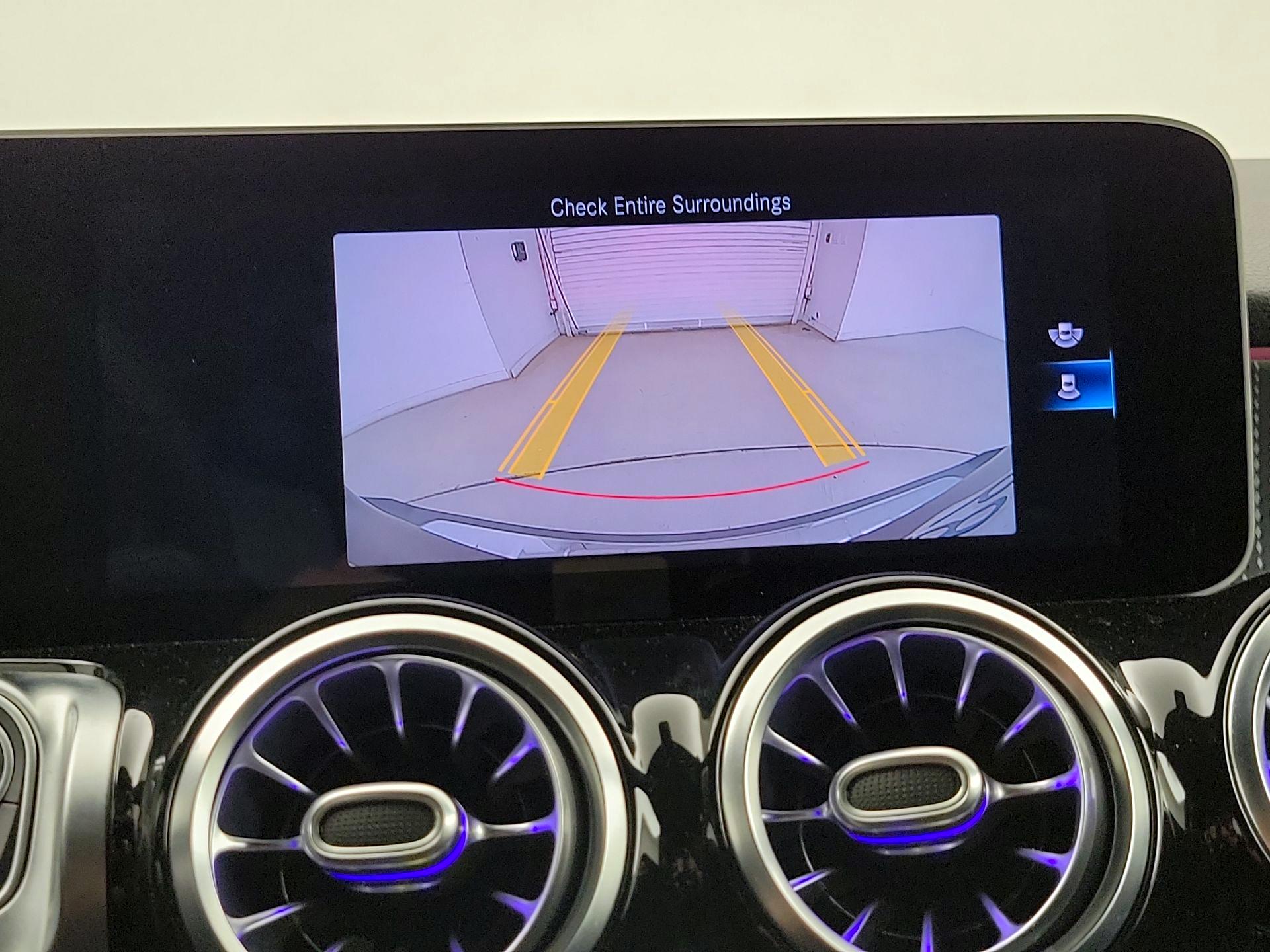 Thumbnail: 2021 Mercedes-Benz GLB - 14