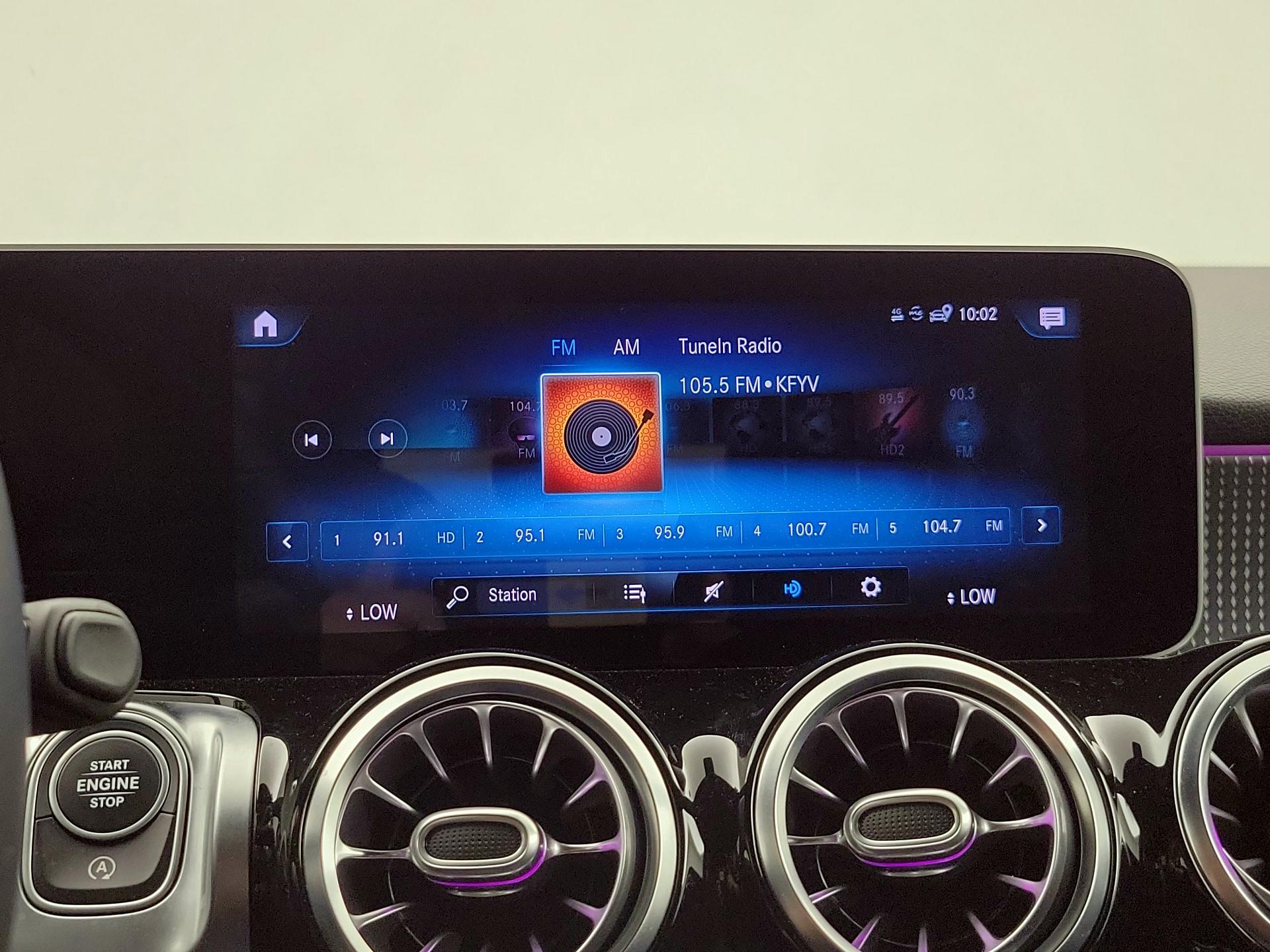 Thumbnail: 2021 Mercedes-Benz GLB - 15