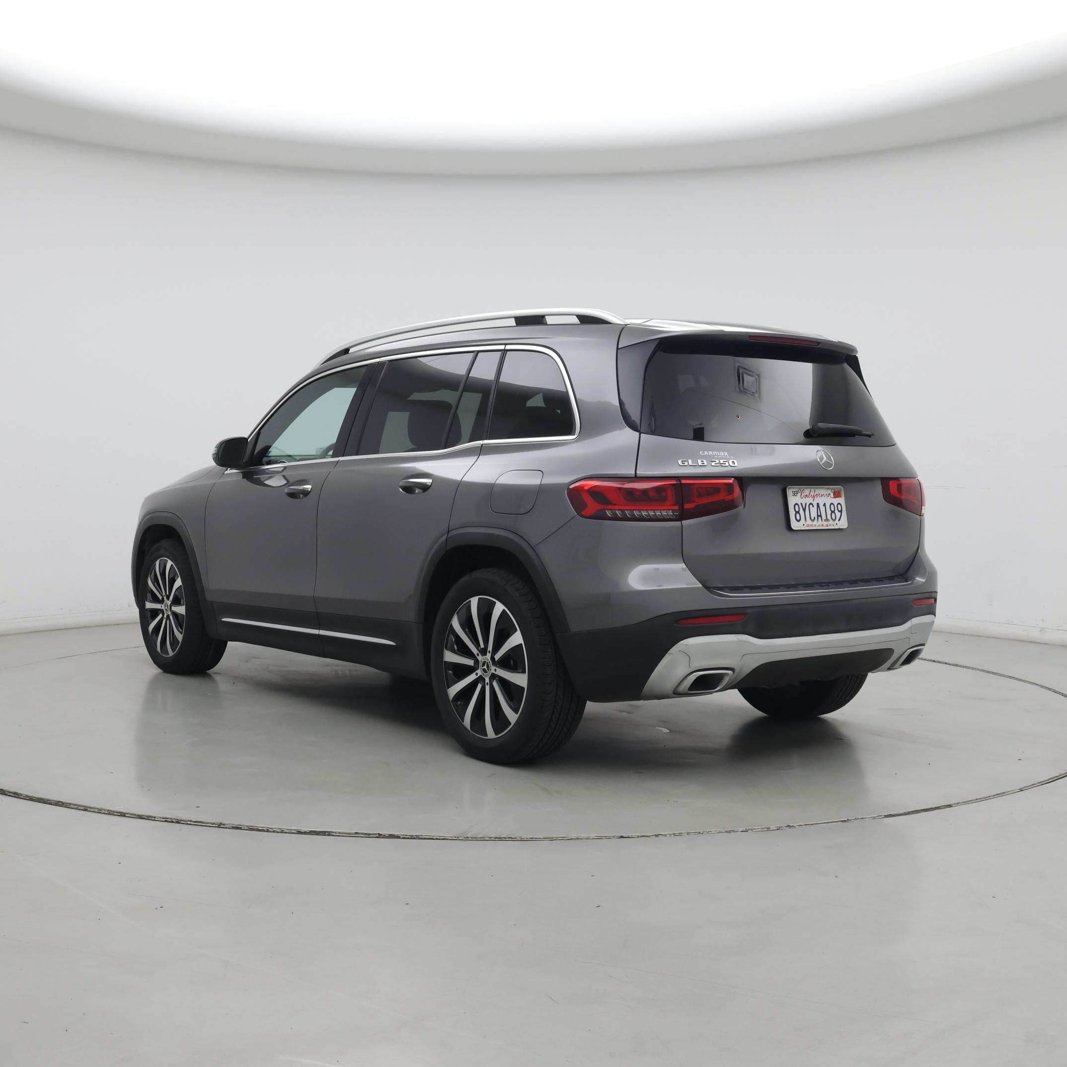 Thumbnail: 2021 Mercedes-Benz GLB - 2