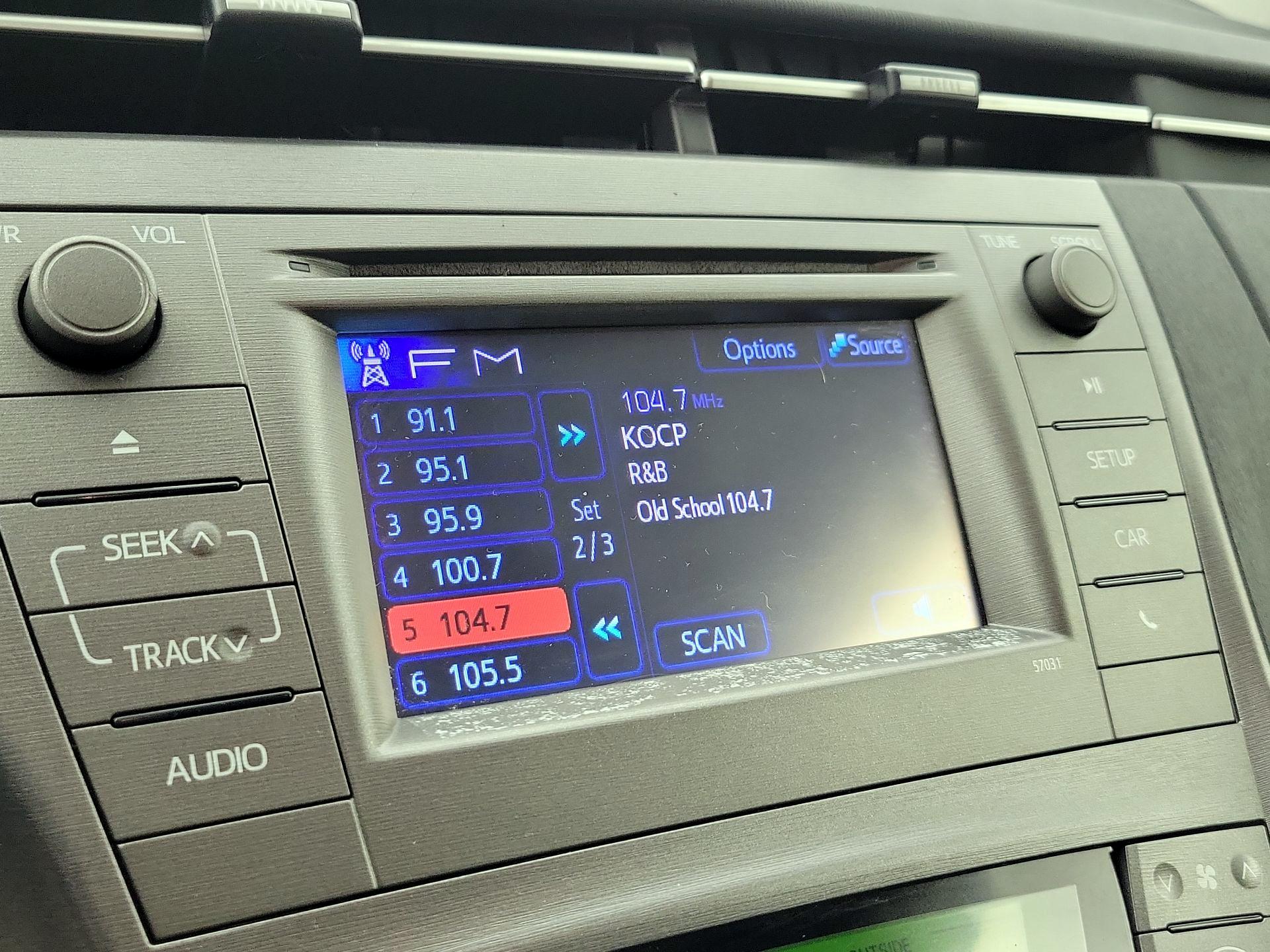 Thumbnail: 2015 Toyota Prius - 15