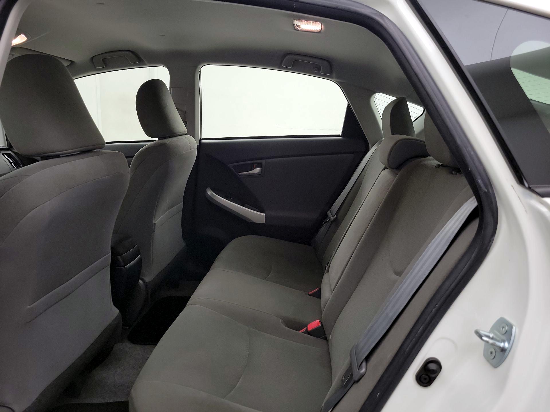 Thumbnail: 2015 Toyota Prius - 19