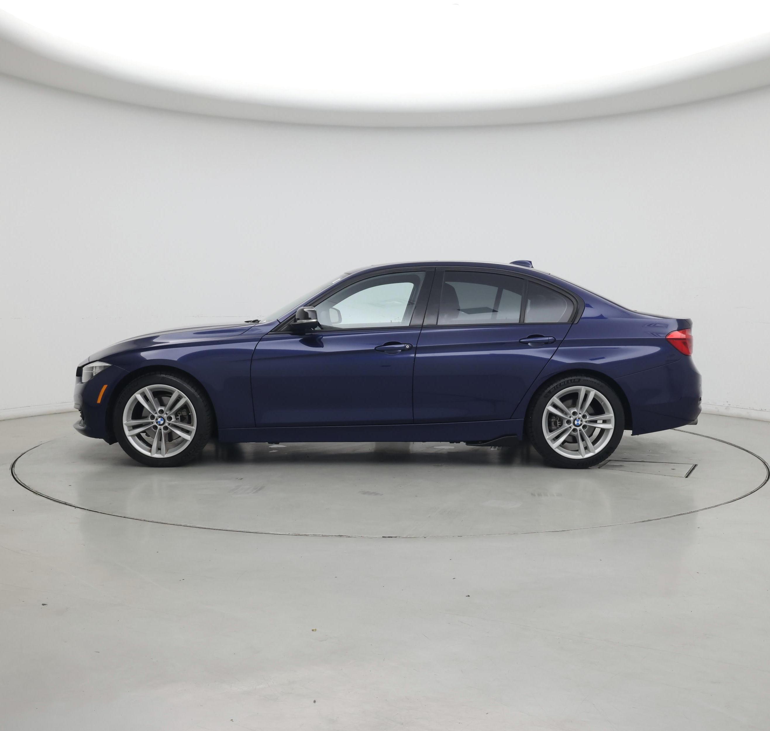 Thumbnail: 2017 BMW 3 Series - 3