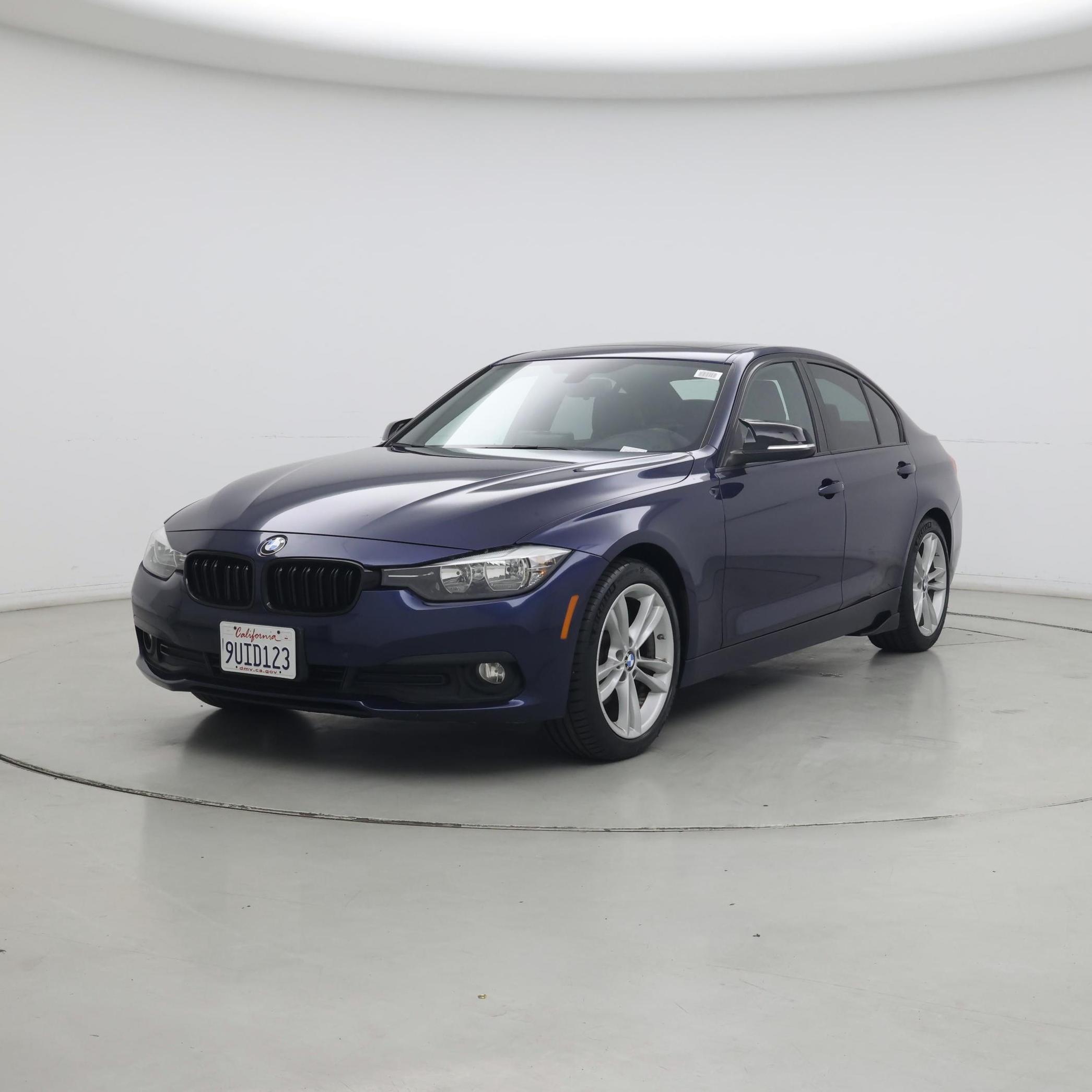 Thumbnail: 2017 BMW 3 Series - 4