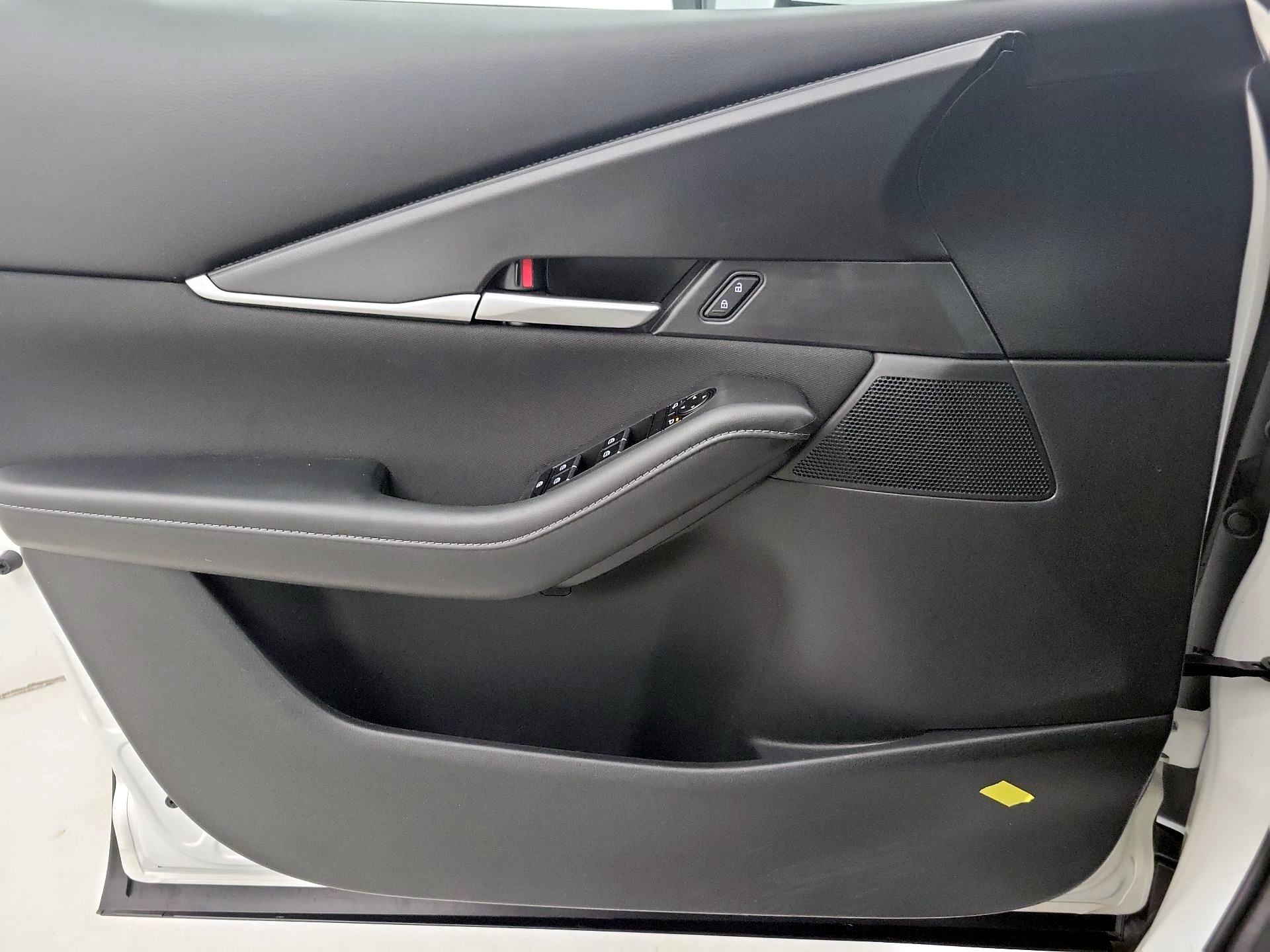 Thumbnail: 2022 Mazda CX-30 - 12