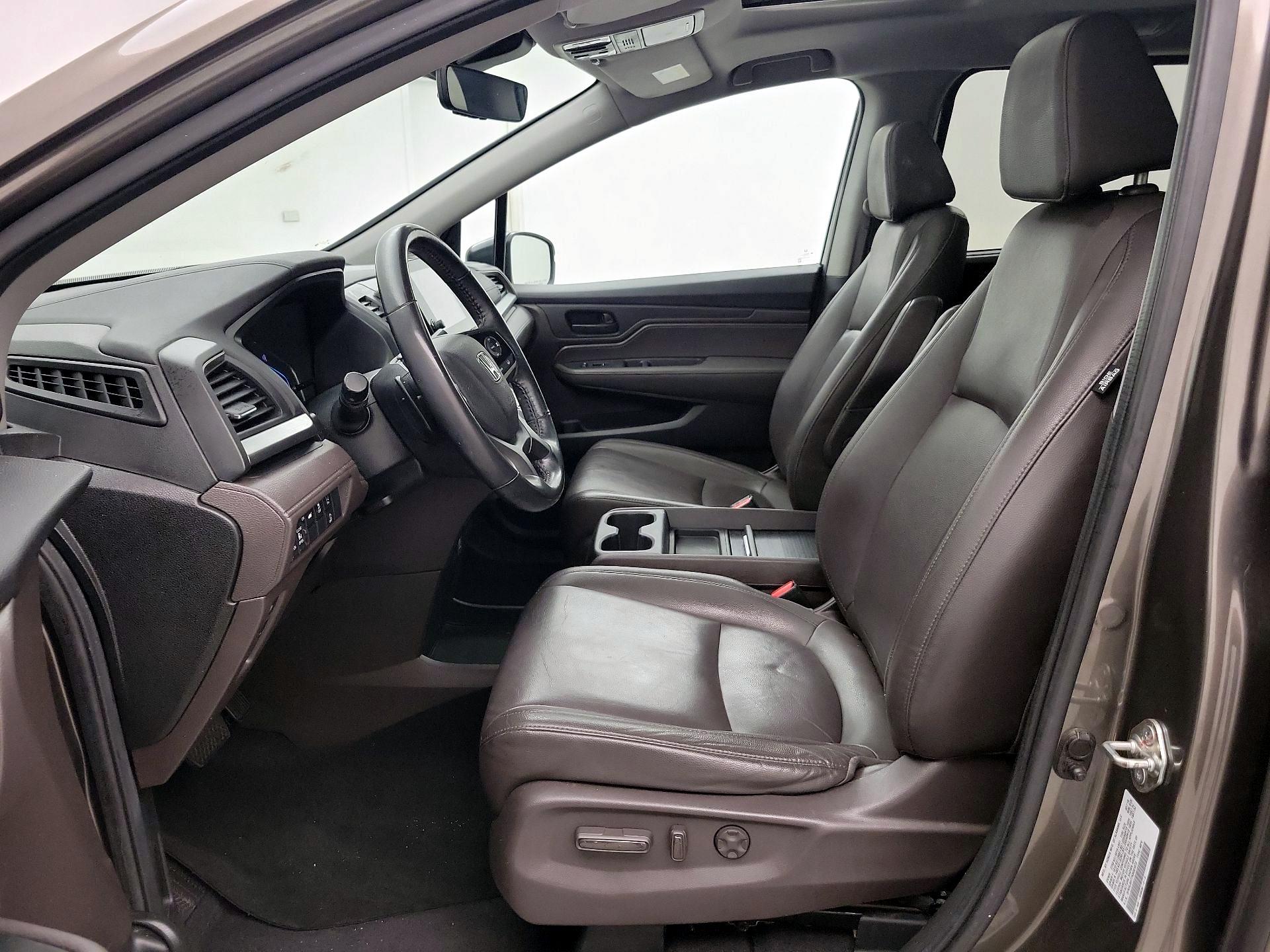 Thumbnail: 2019 Honda Odyssey - 11