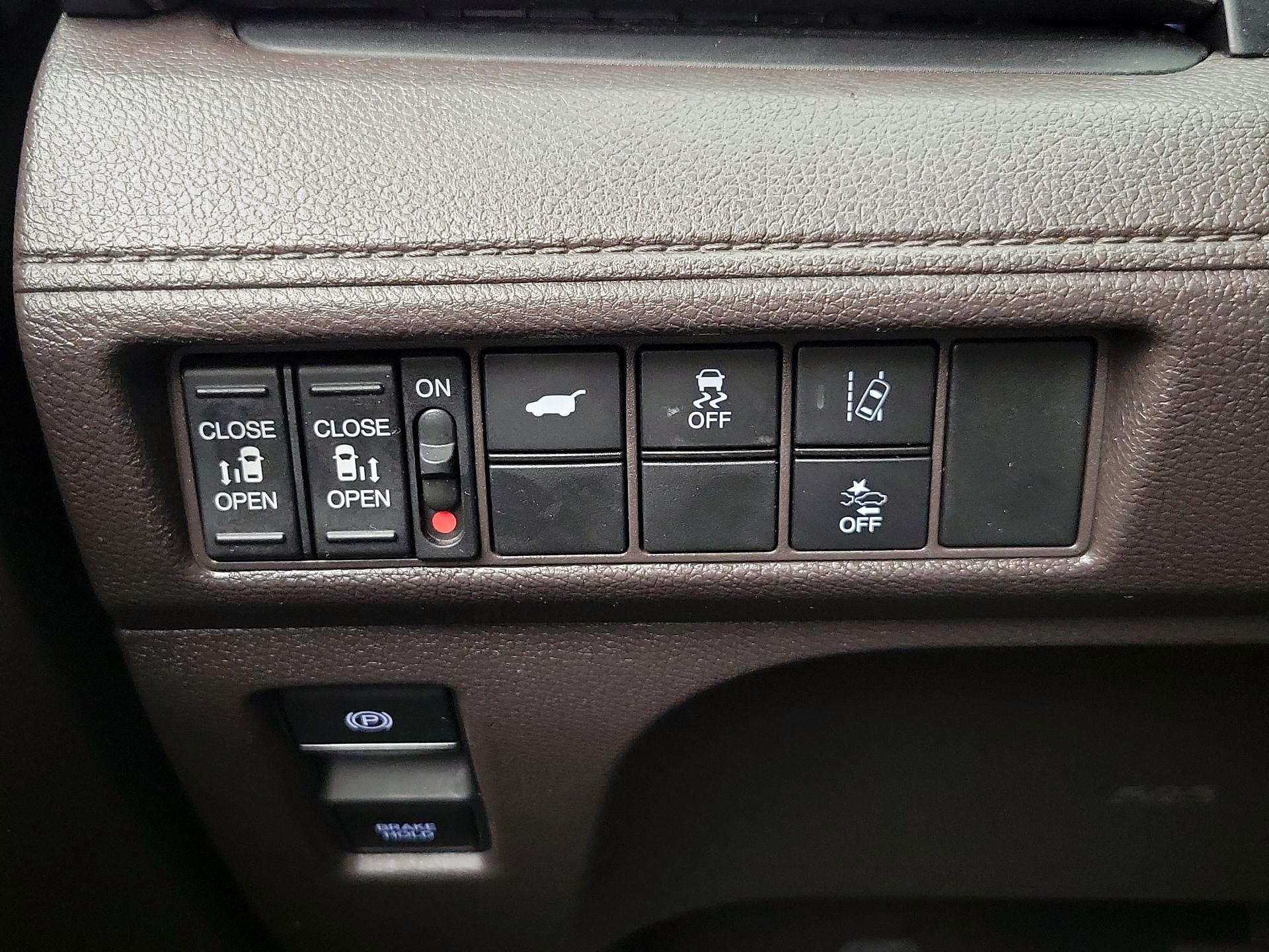 Thumbnail: 2019 Honda Odyssey - 13