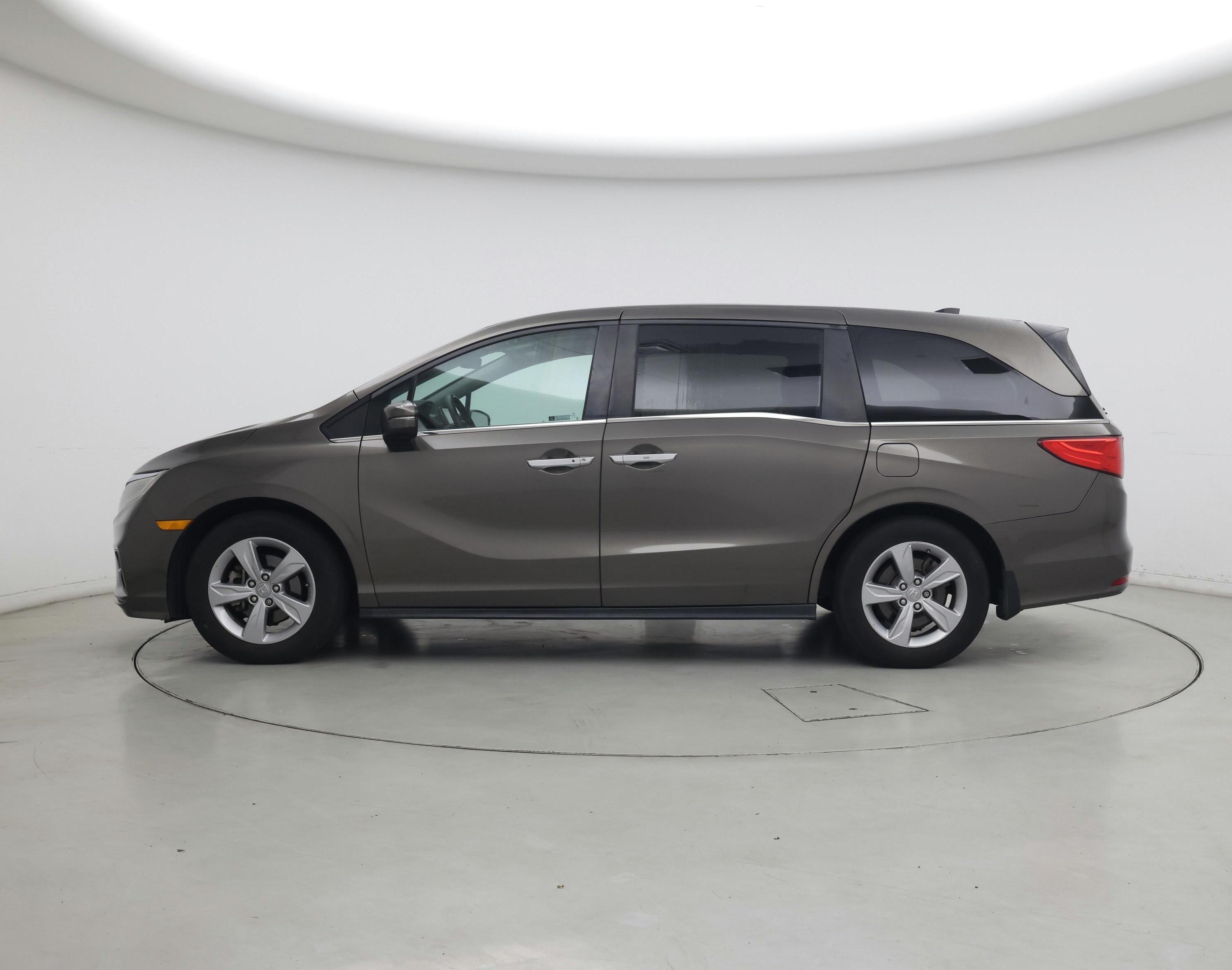 Thumbnail: 2019 Honda Odyssey - 3