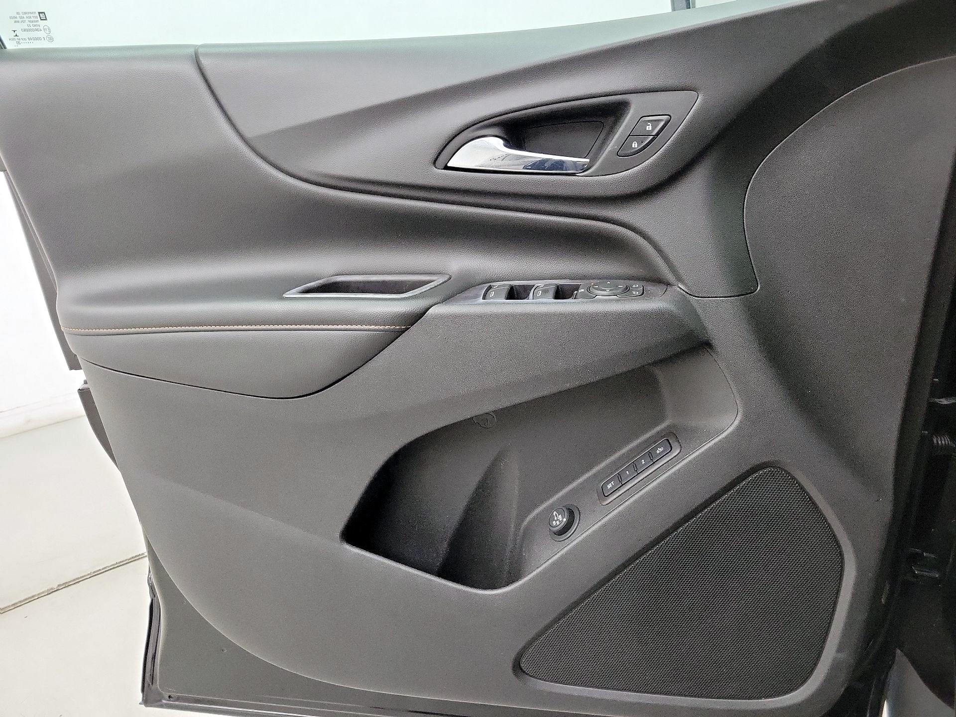 Thumbnail: 2020 Chevrolet Equinox - 12