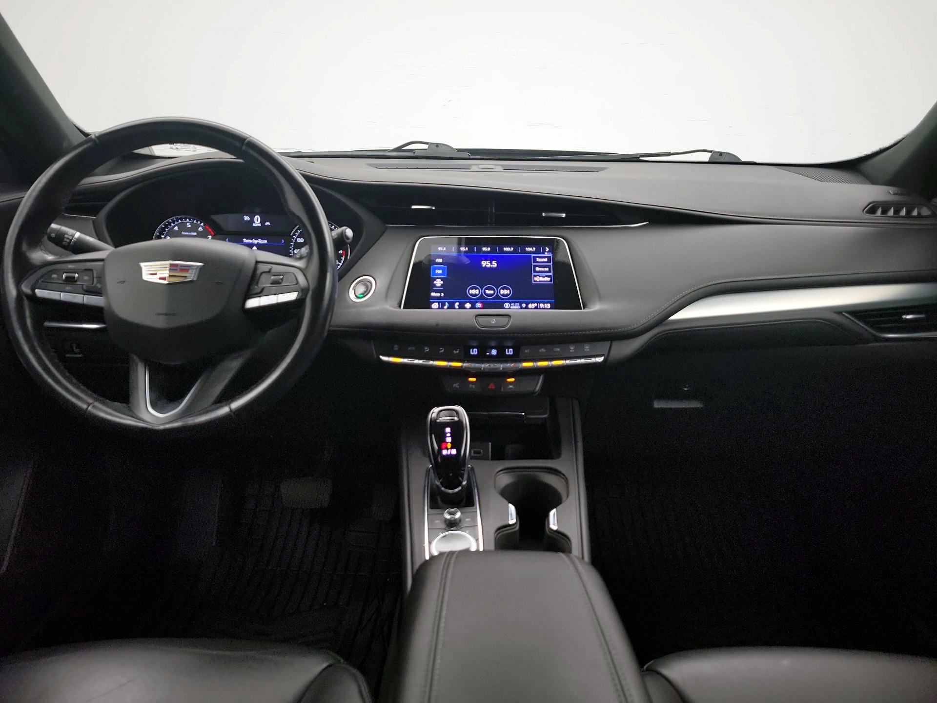 Thumbnail: 2022 Cadillac XT4 - 9