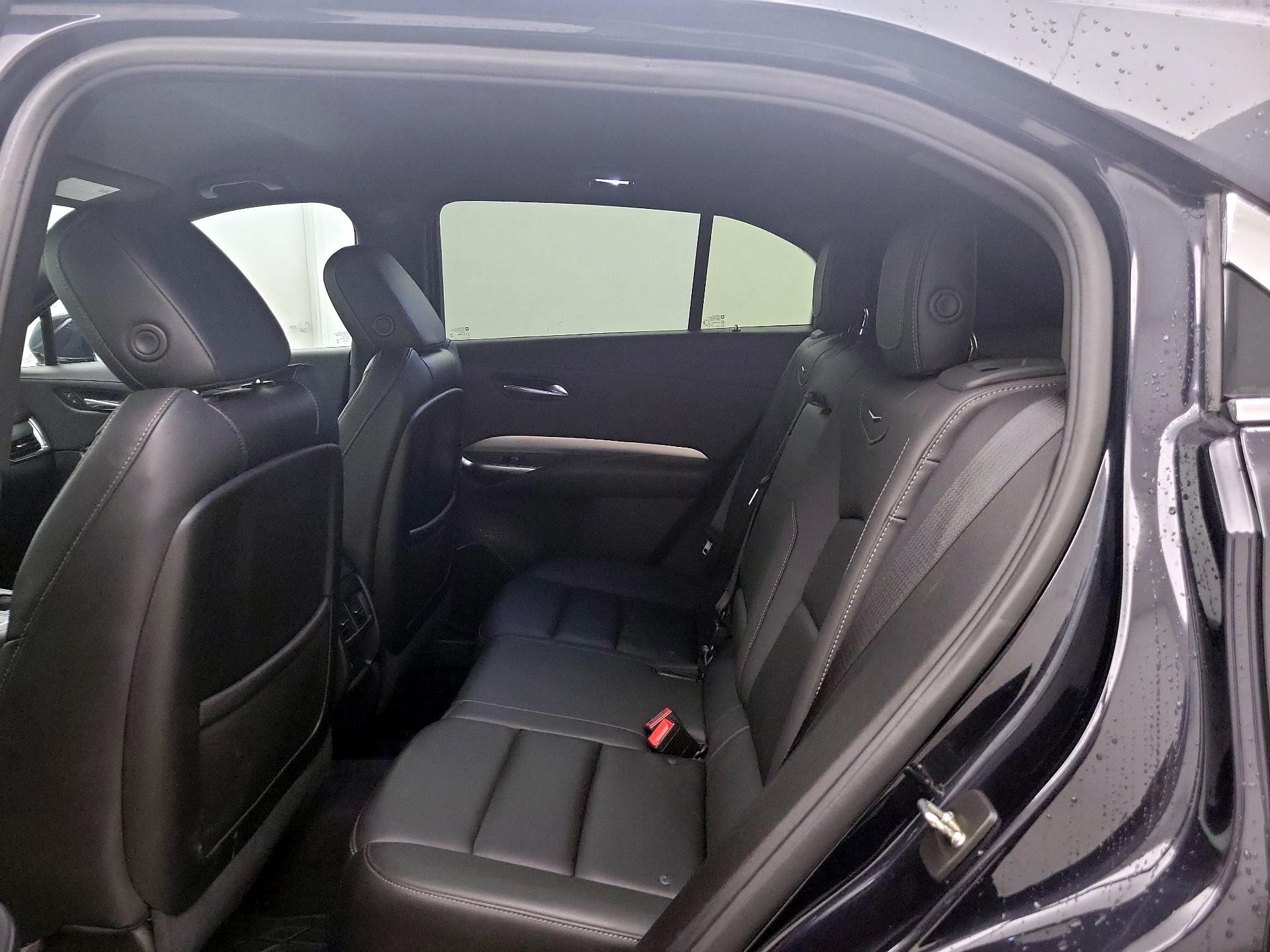 Thumbnail: 2022 Cadillac XT4 - 19